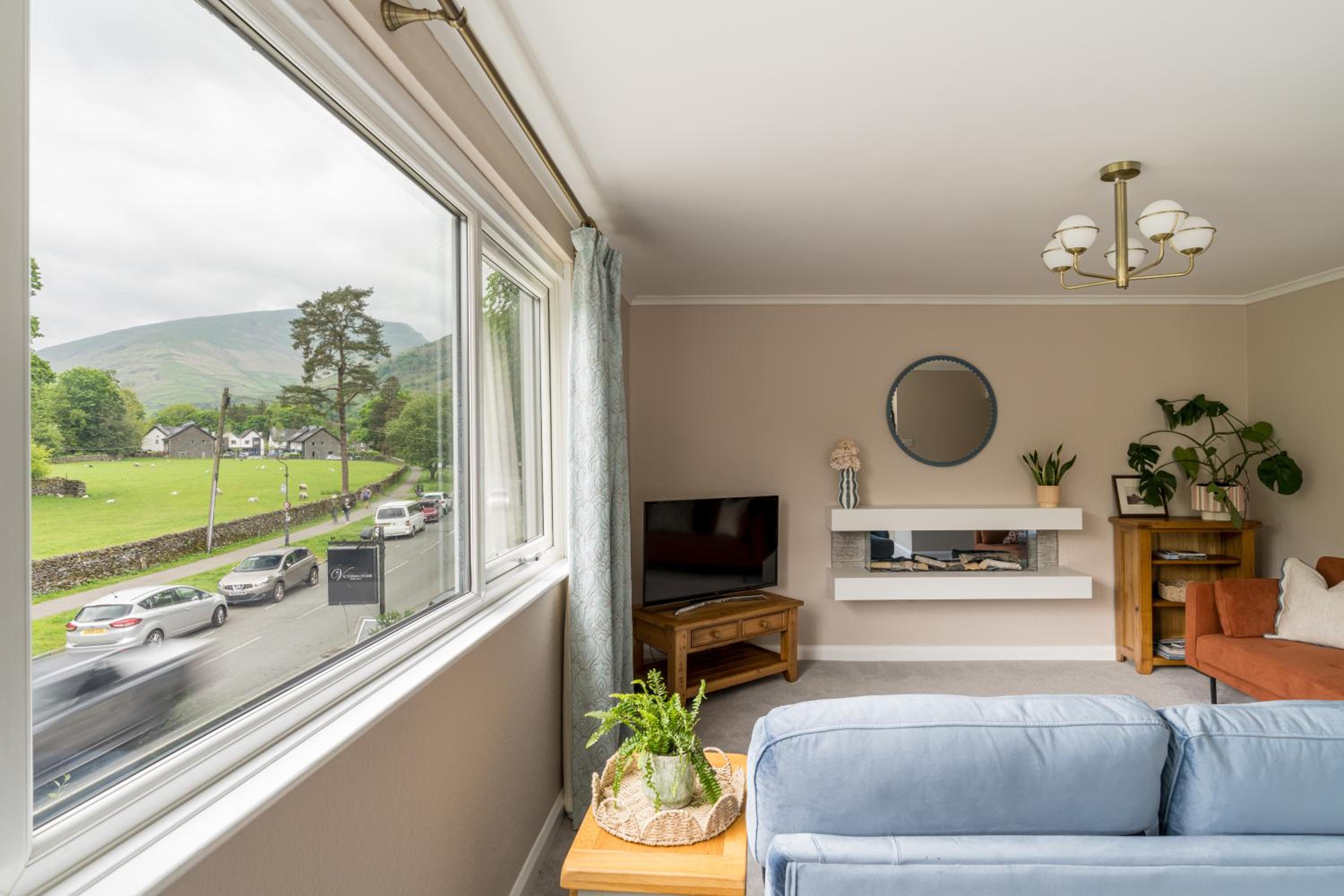Oakbank-Central Grasmere