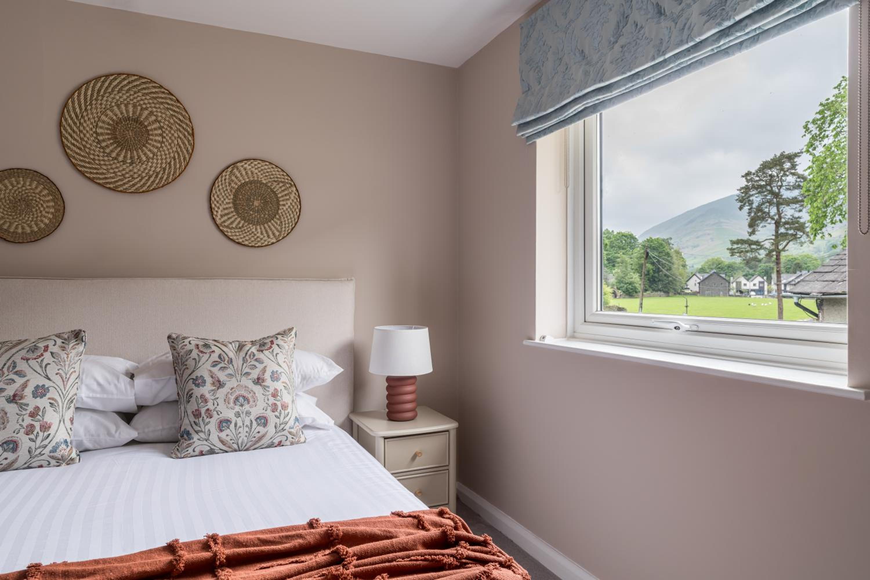 Oakbank-Central Grasmere