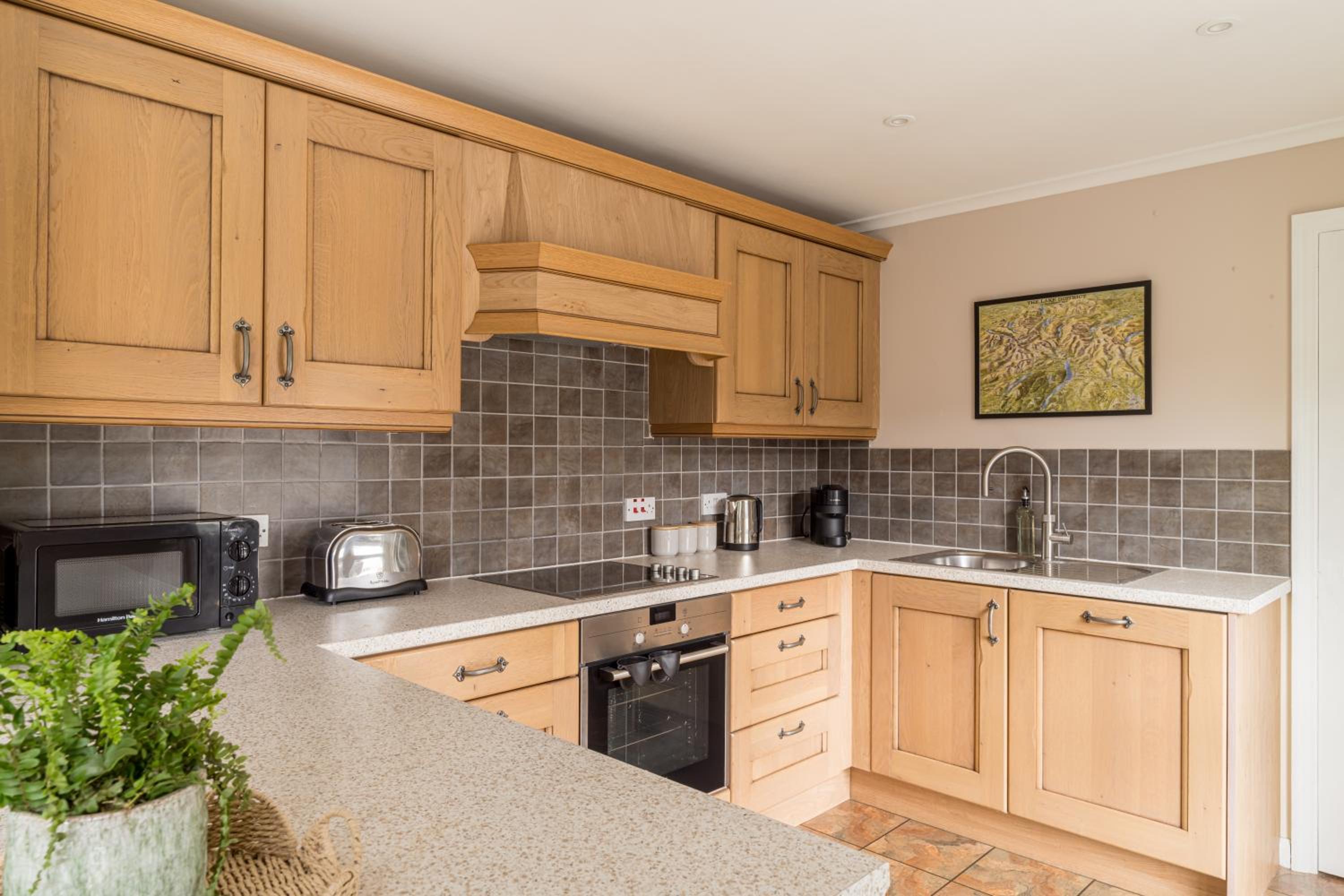 Oakbank-Central Grasmere