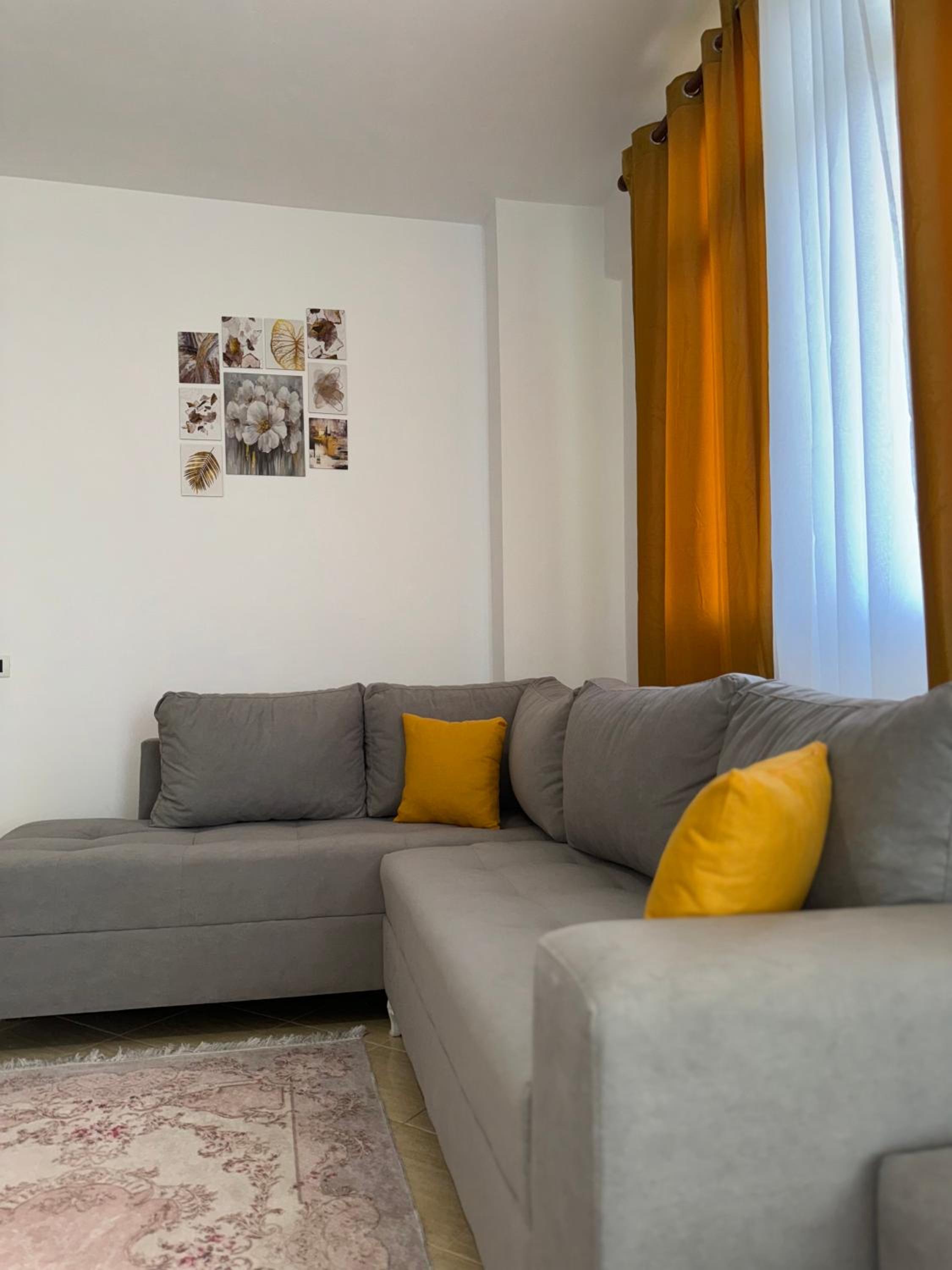 LAERTI'S Apartament