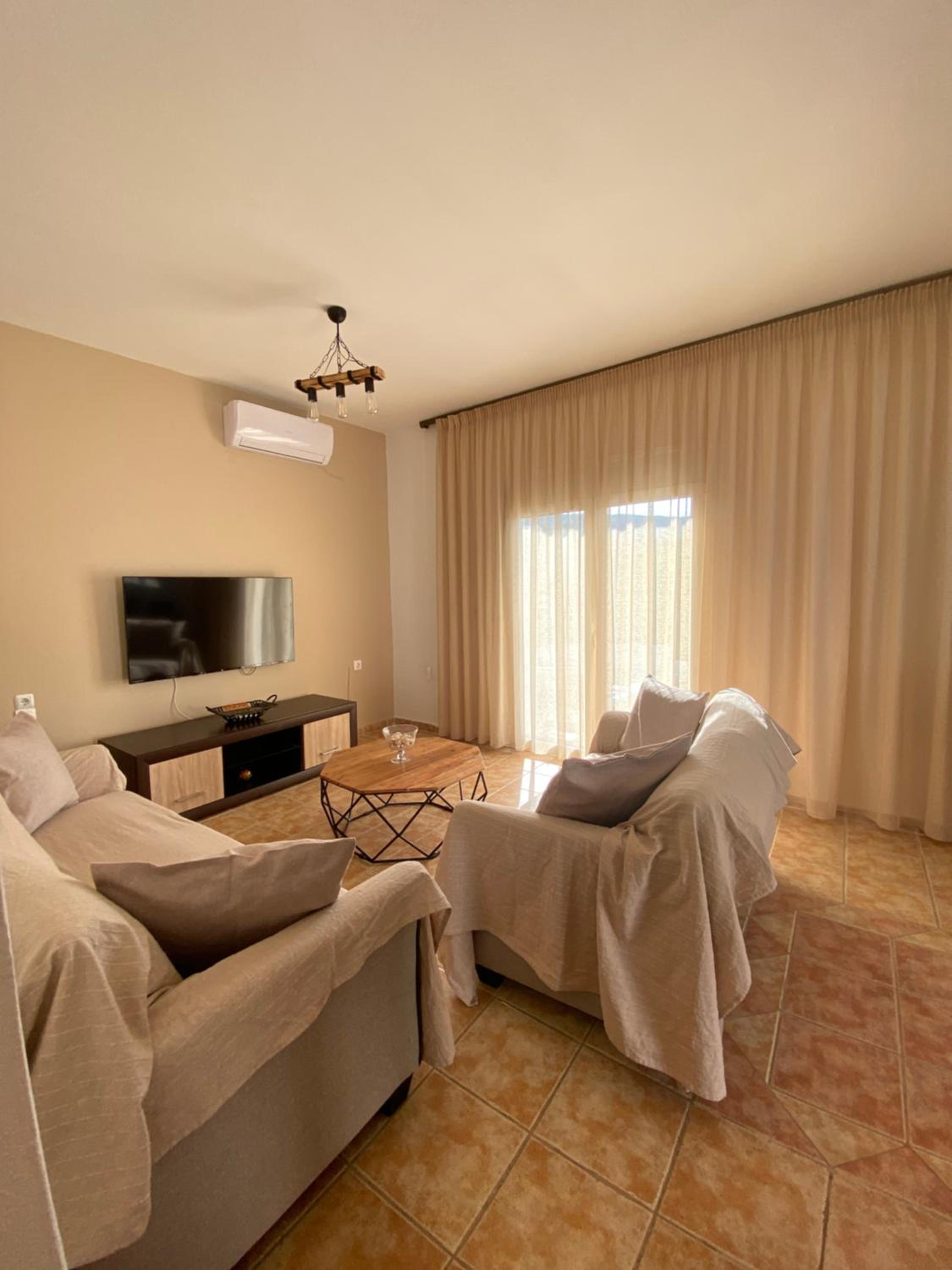 VILLA LIA-SKIATHOS-PRIVATE POOL-