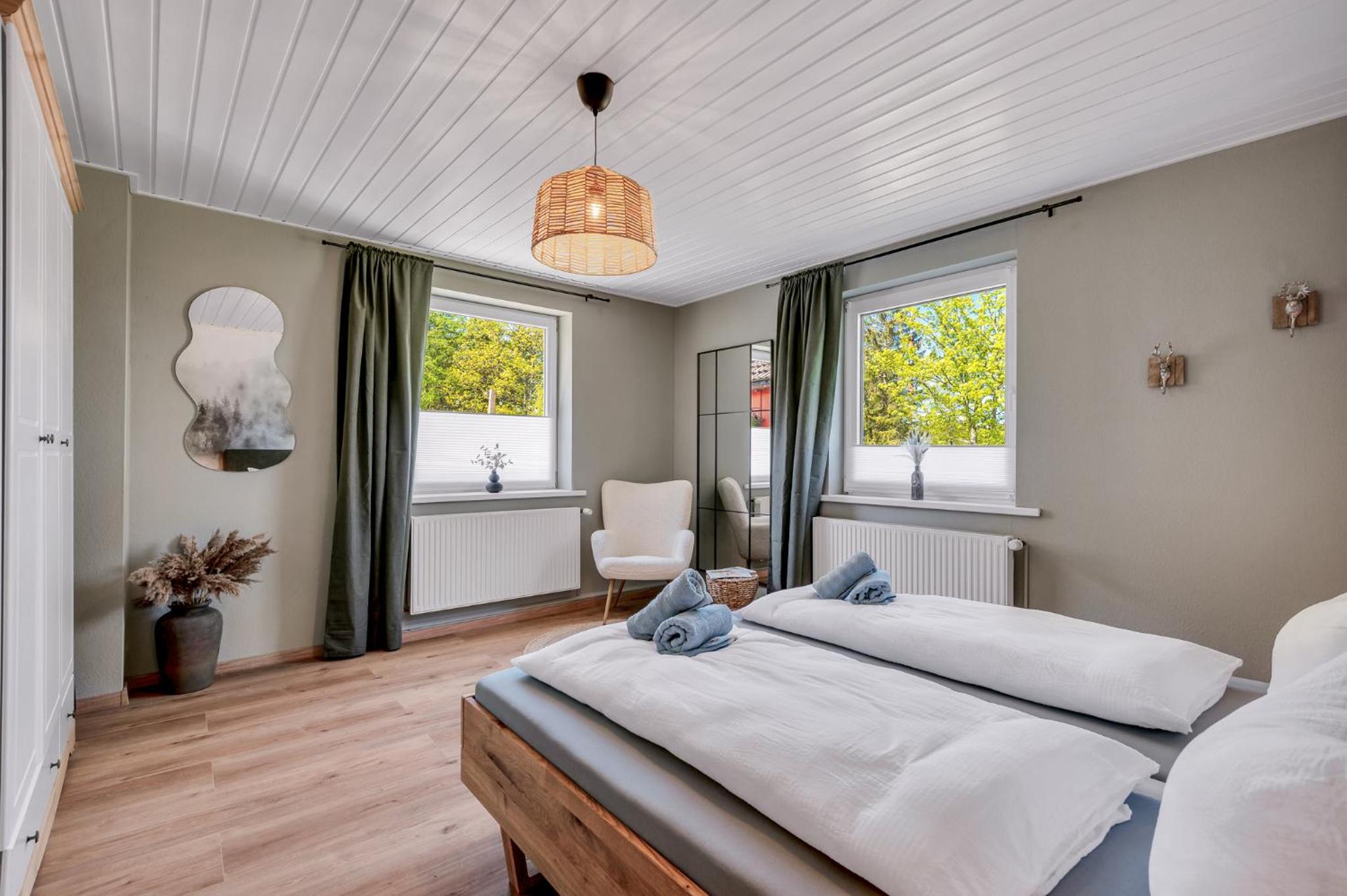 HIRSCH Hänsel Ferienhaus Garten mit Bergblick - Grill -Wald