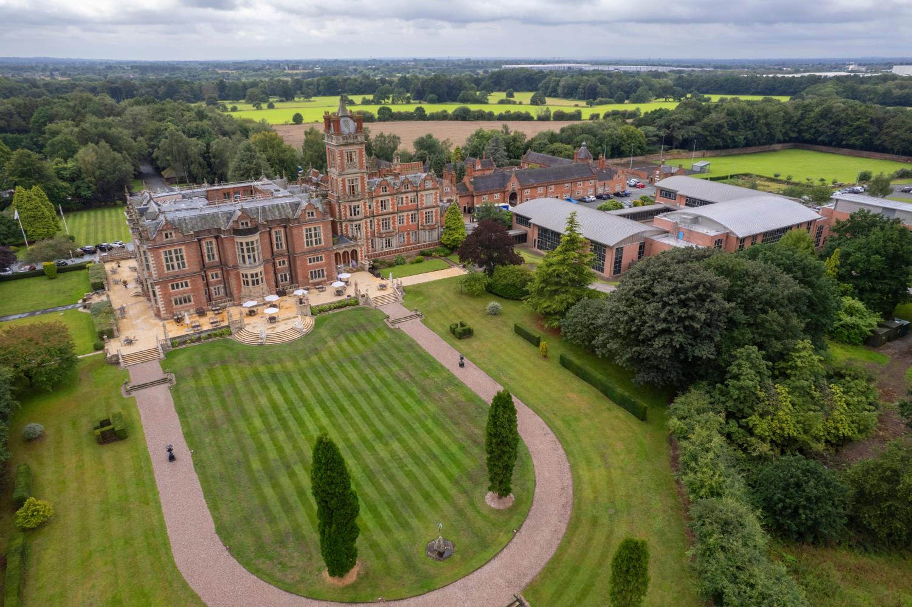 Crewe Vacations - Crewe Hall Hotel  Spa - Cheshire - Property Image 28