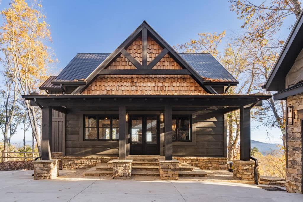Stag's Manor - Luxury Rustic Modern Cabin view 3