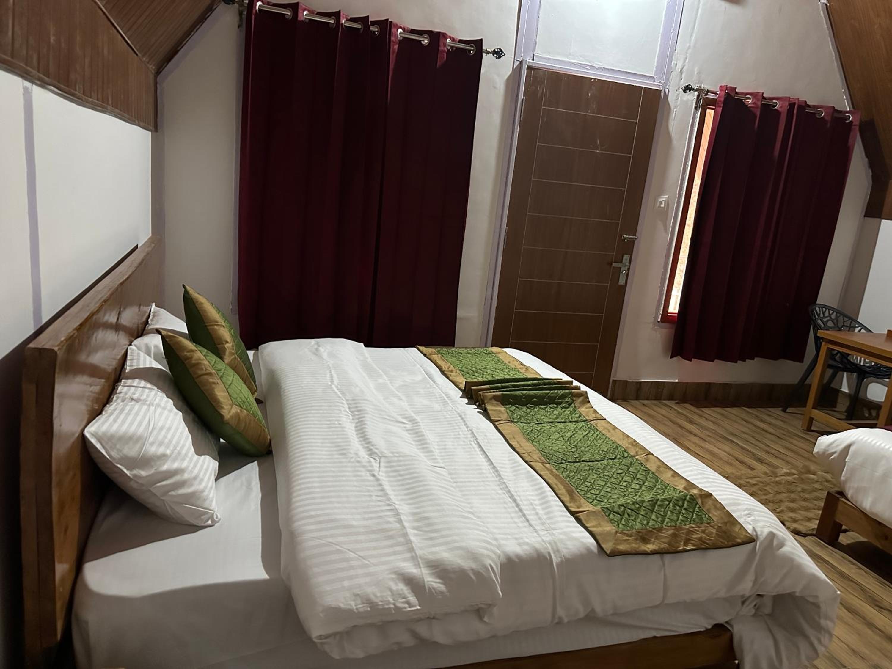 Blessings Resort Yamunotri view 4