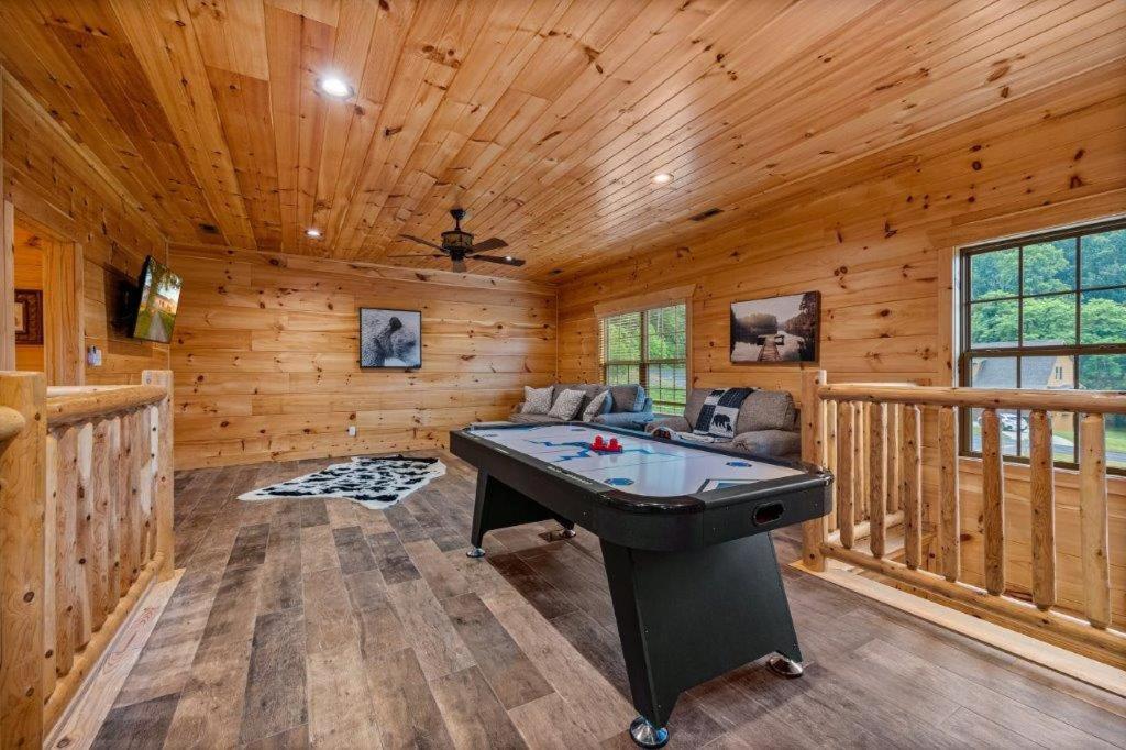 Bandit Lodge by Eden Crest