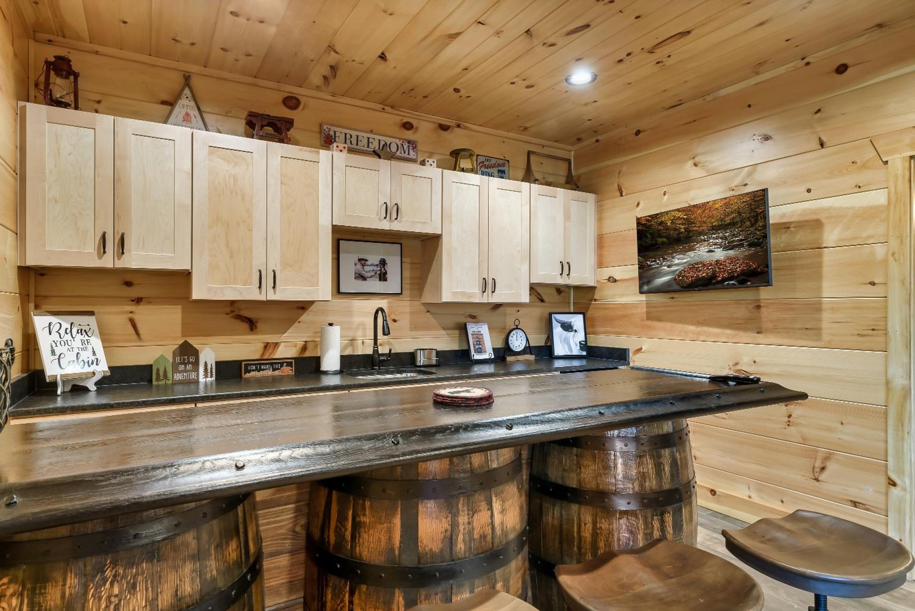 Bandit Lodge by Eden Crest