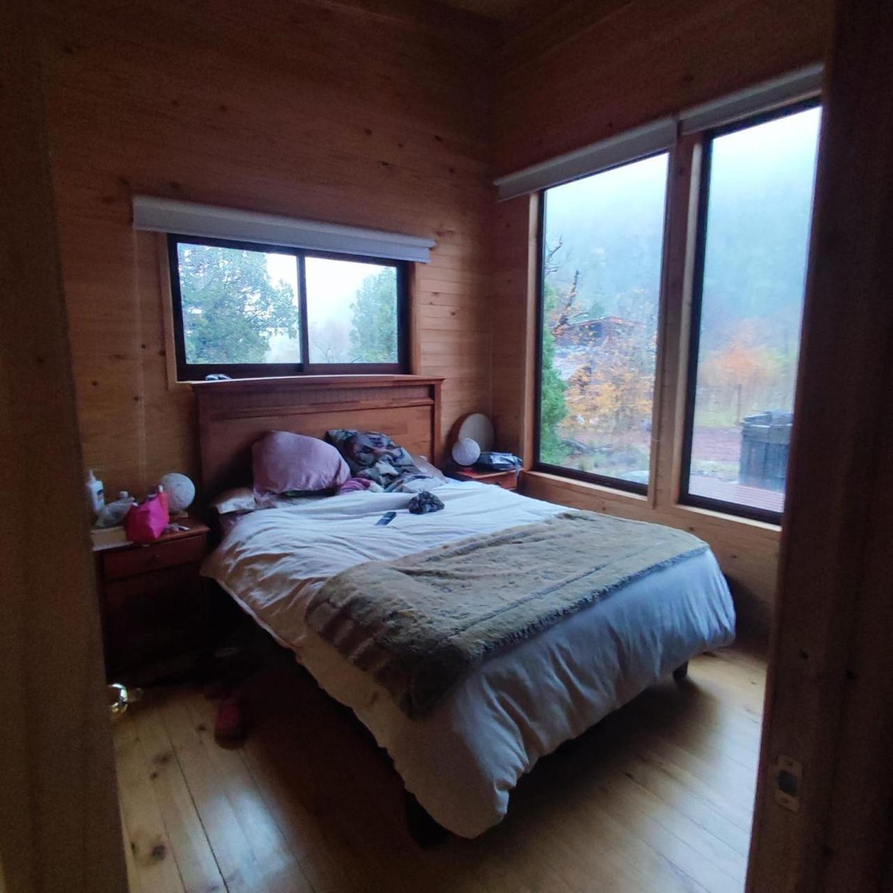 Hermosa casa en medio del bosque