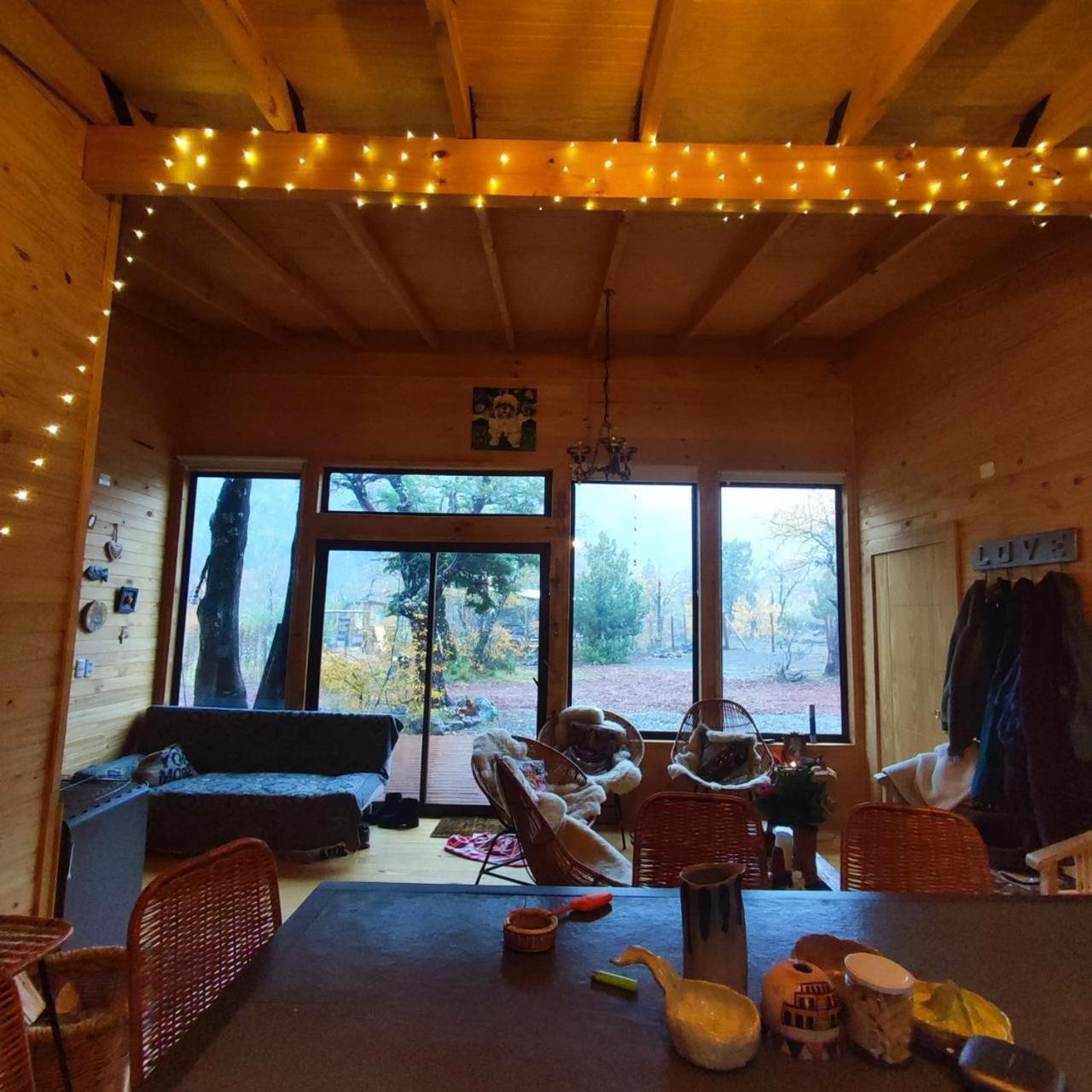 Hermosa casa en medio del bosque