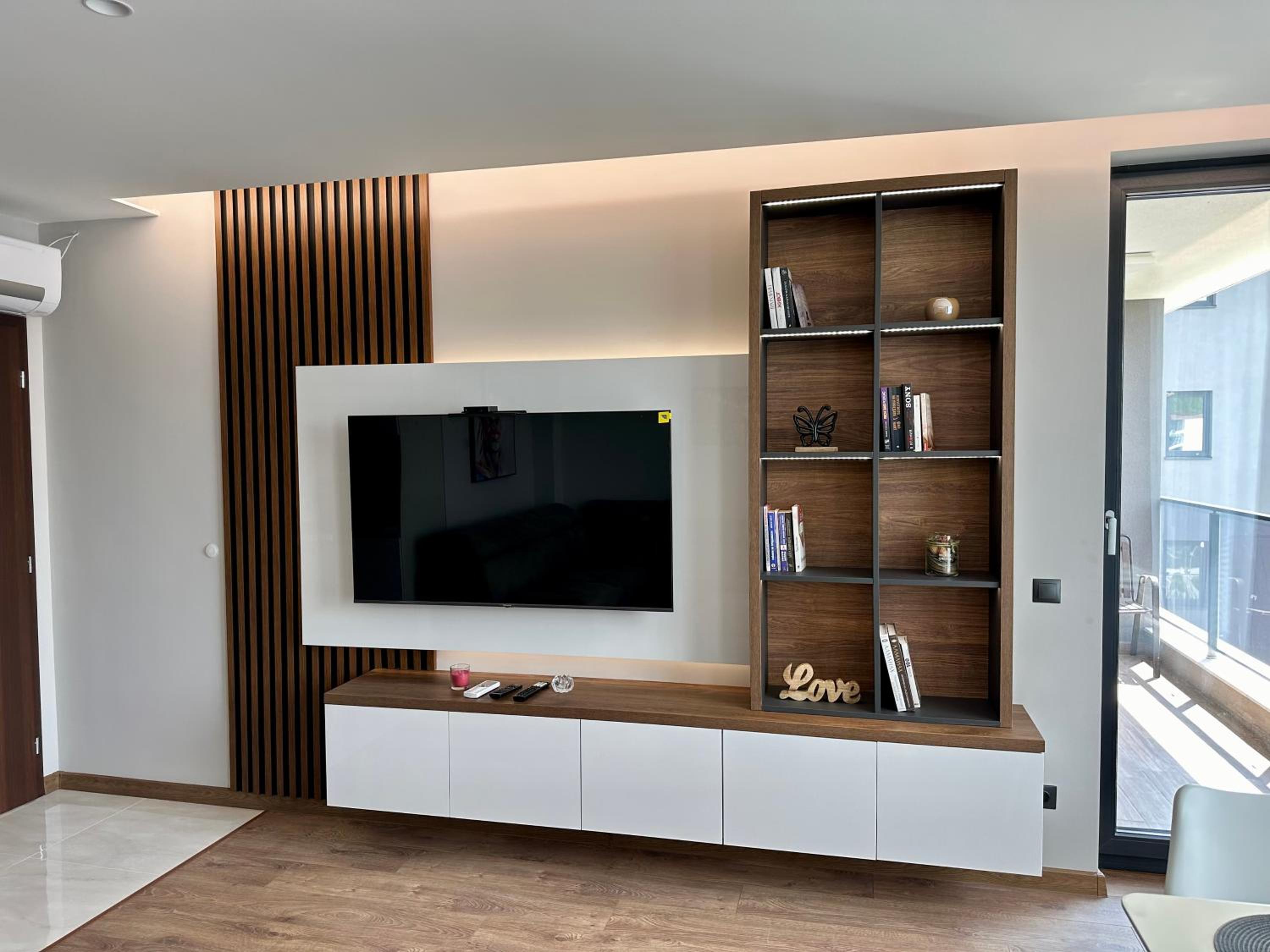 Apartment G17
