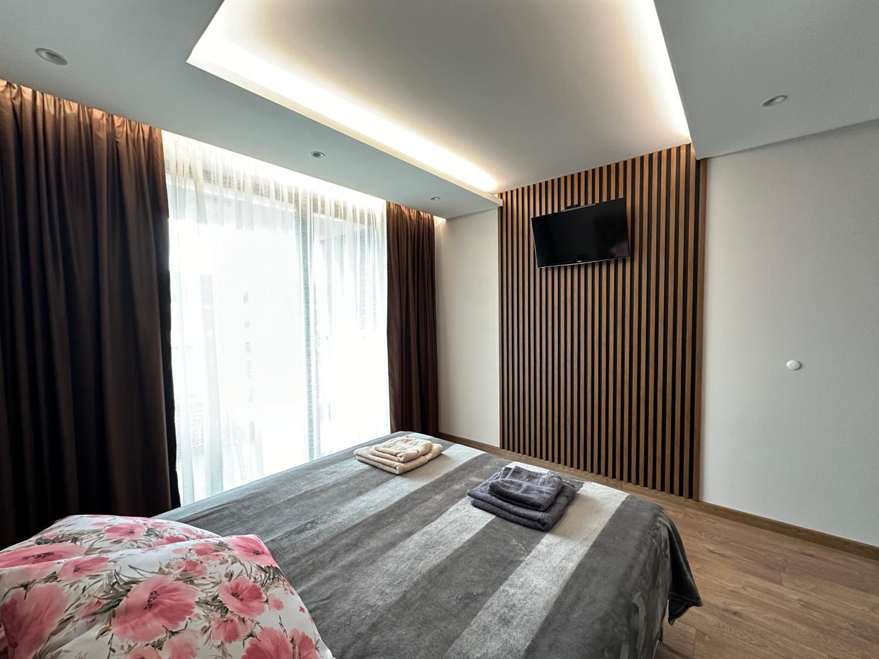 Apartment G17