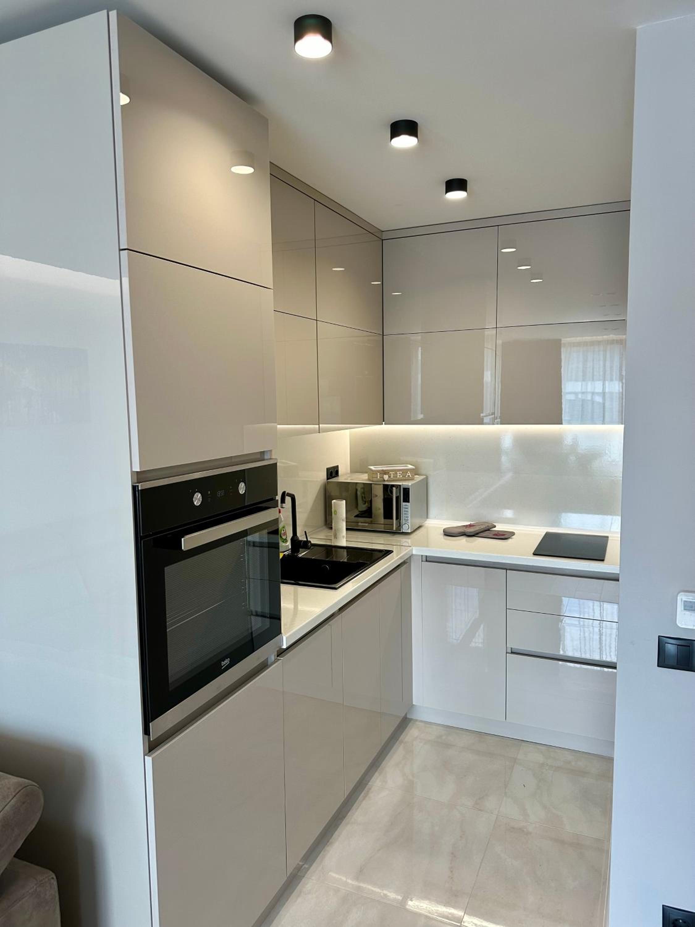 Apartment G17