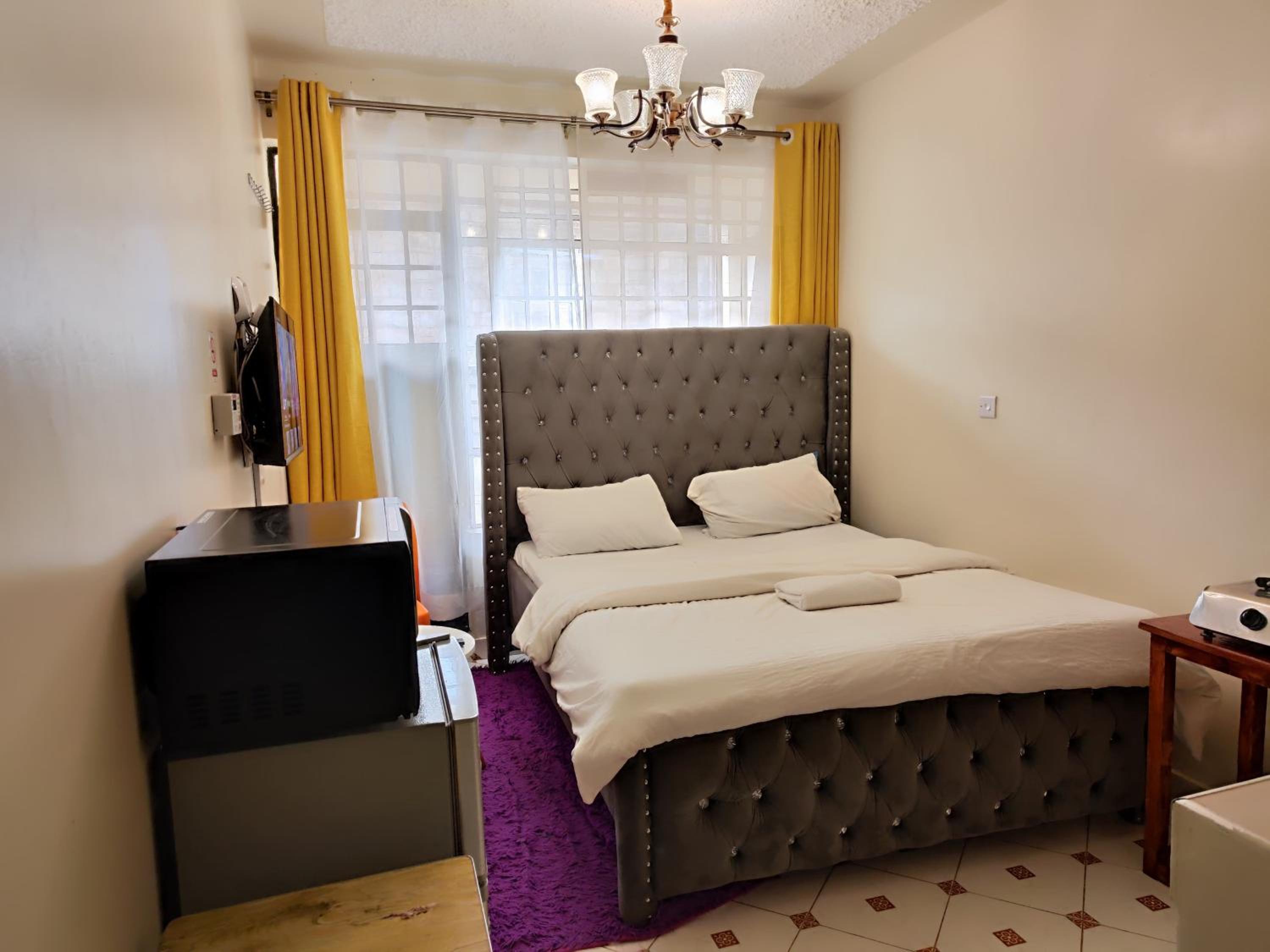 Soft Life Crib in Kinoo with Wifi & Netflix view 3