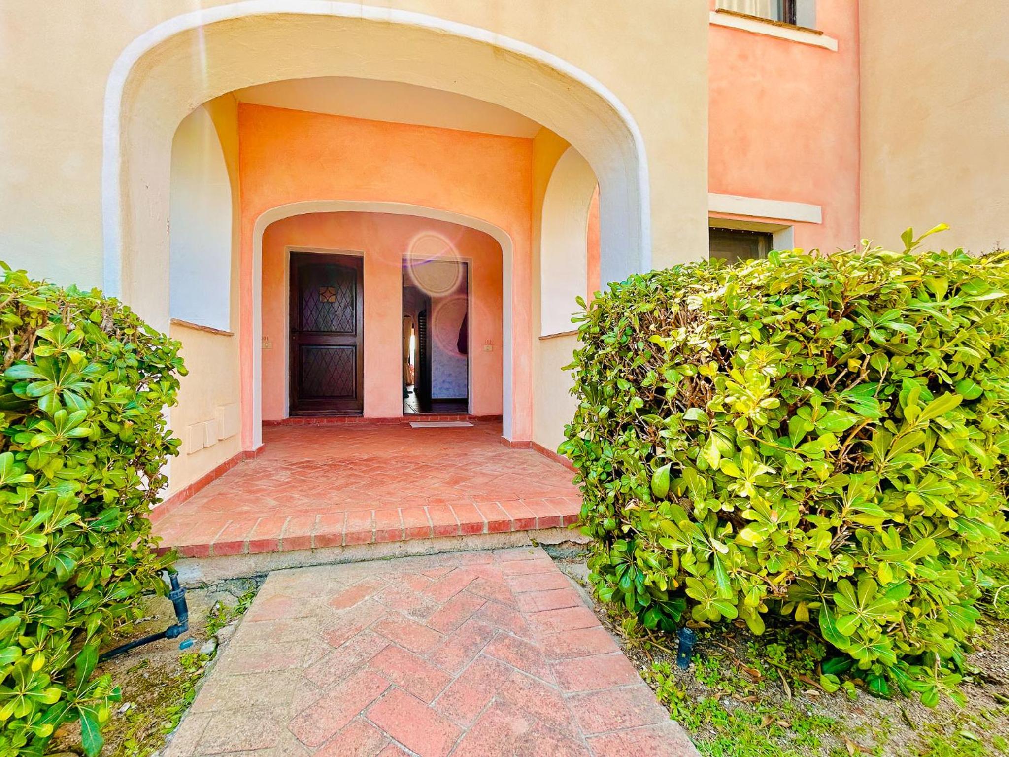 Sunset One CDL - Sea View Apartment on the First Floor with Private Beach