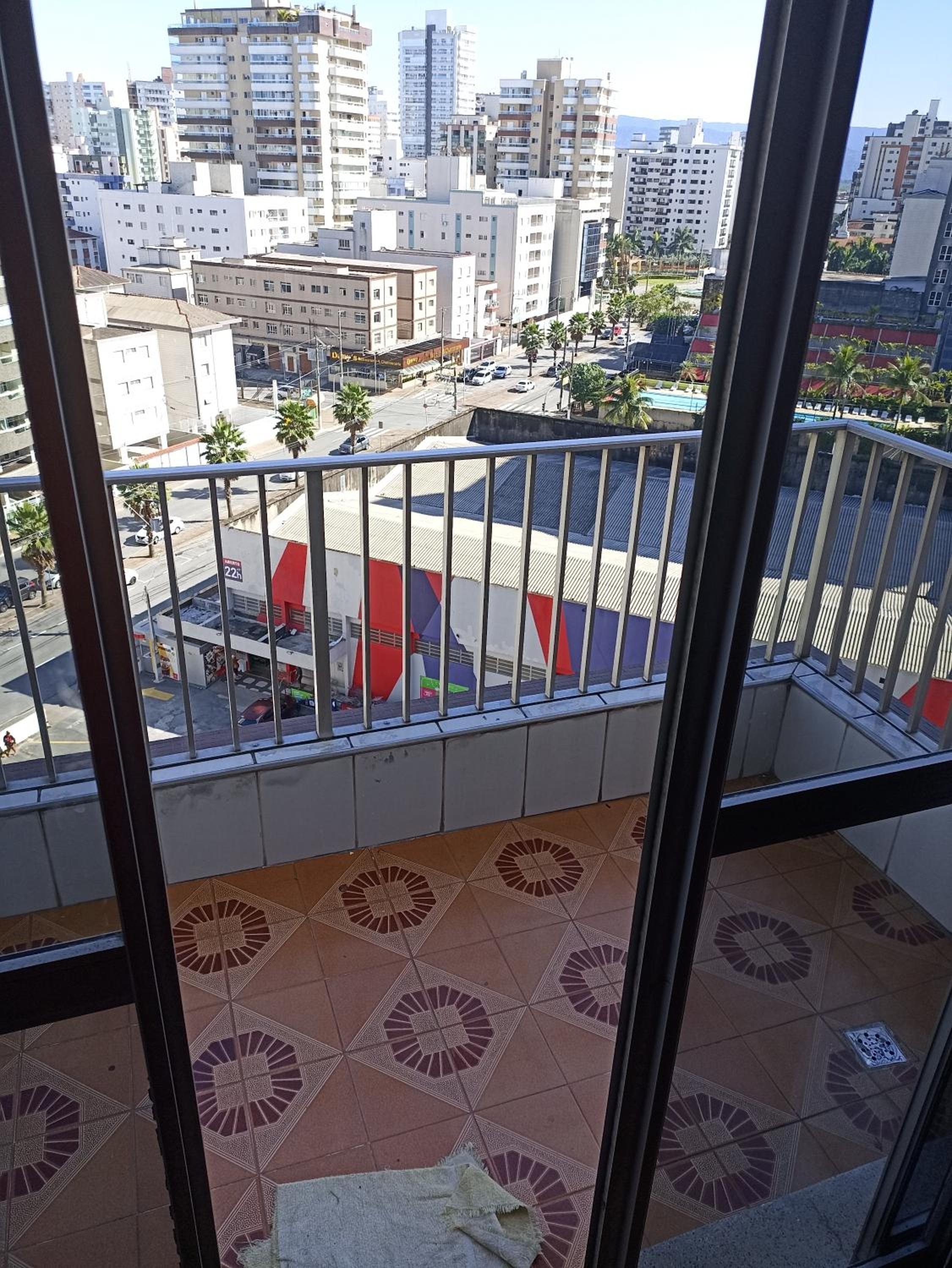Apartamento ótima localização 50mts Guilhermina
