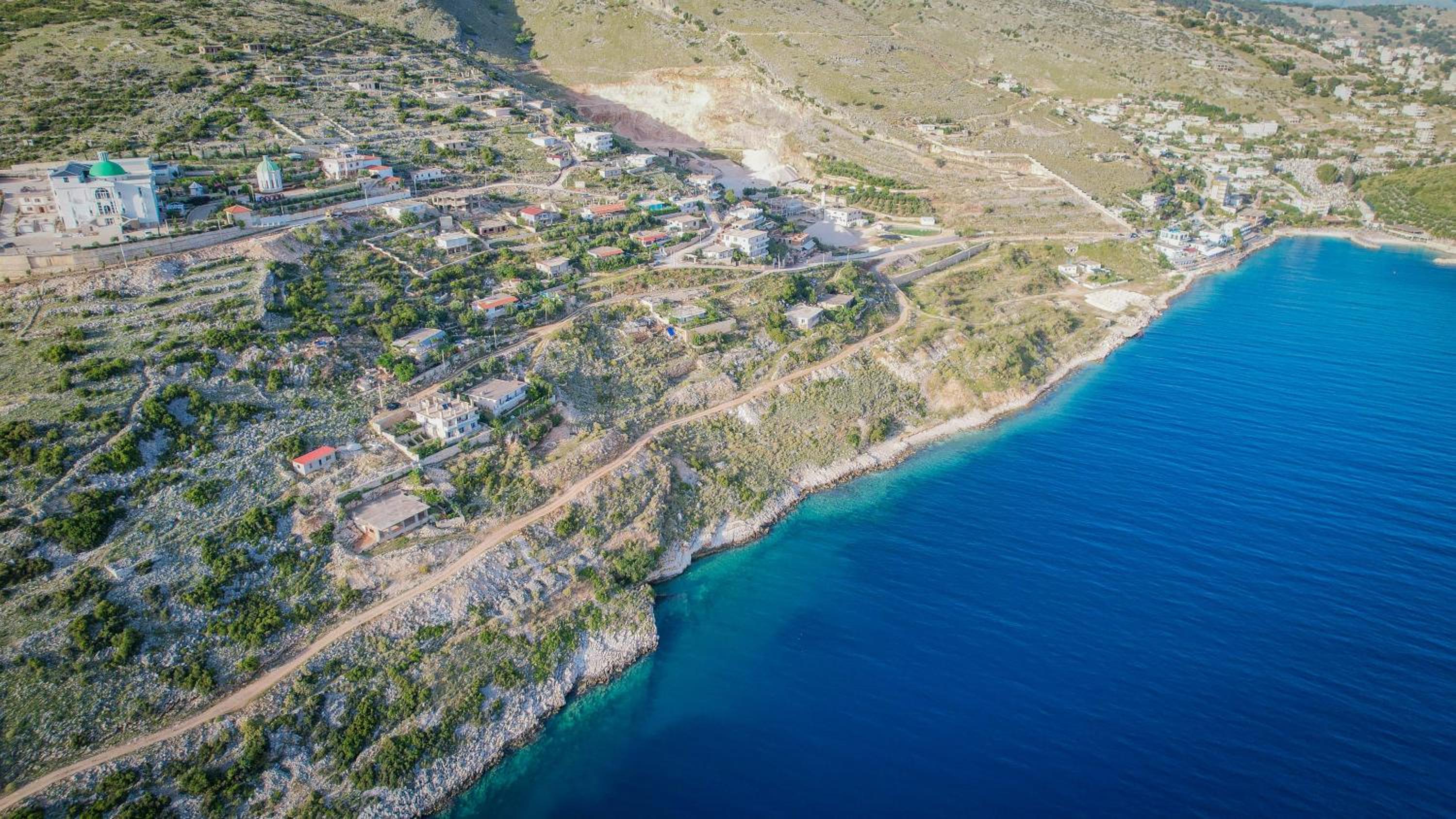 Vila SHAKAJ