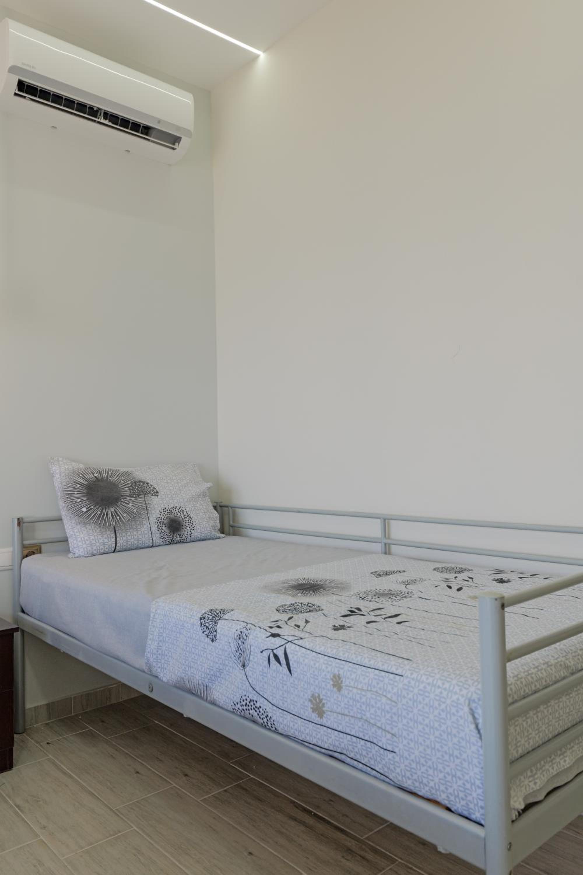 Vila SHAKAJ