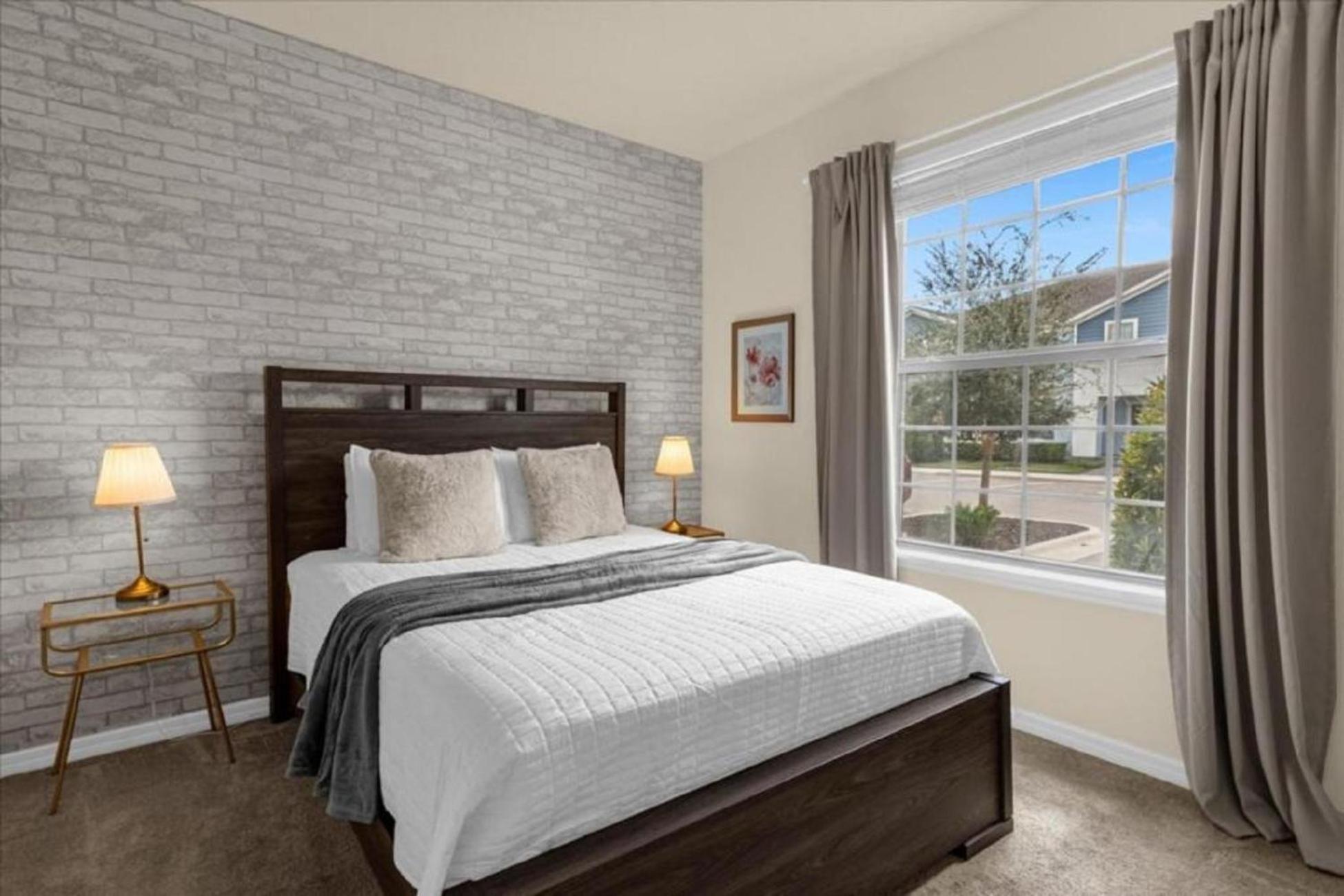 Exceptional 5BR4.5BA Townhome with Private Pool Themed Bedrooms WW8907 view 2