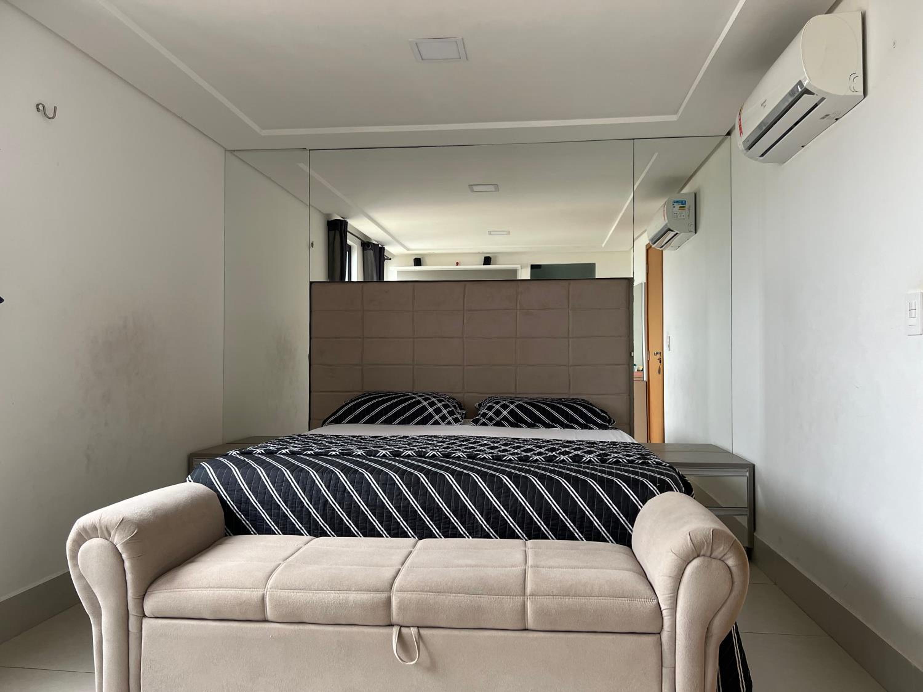 Quartos para alugar em junho