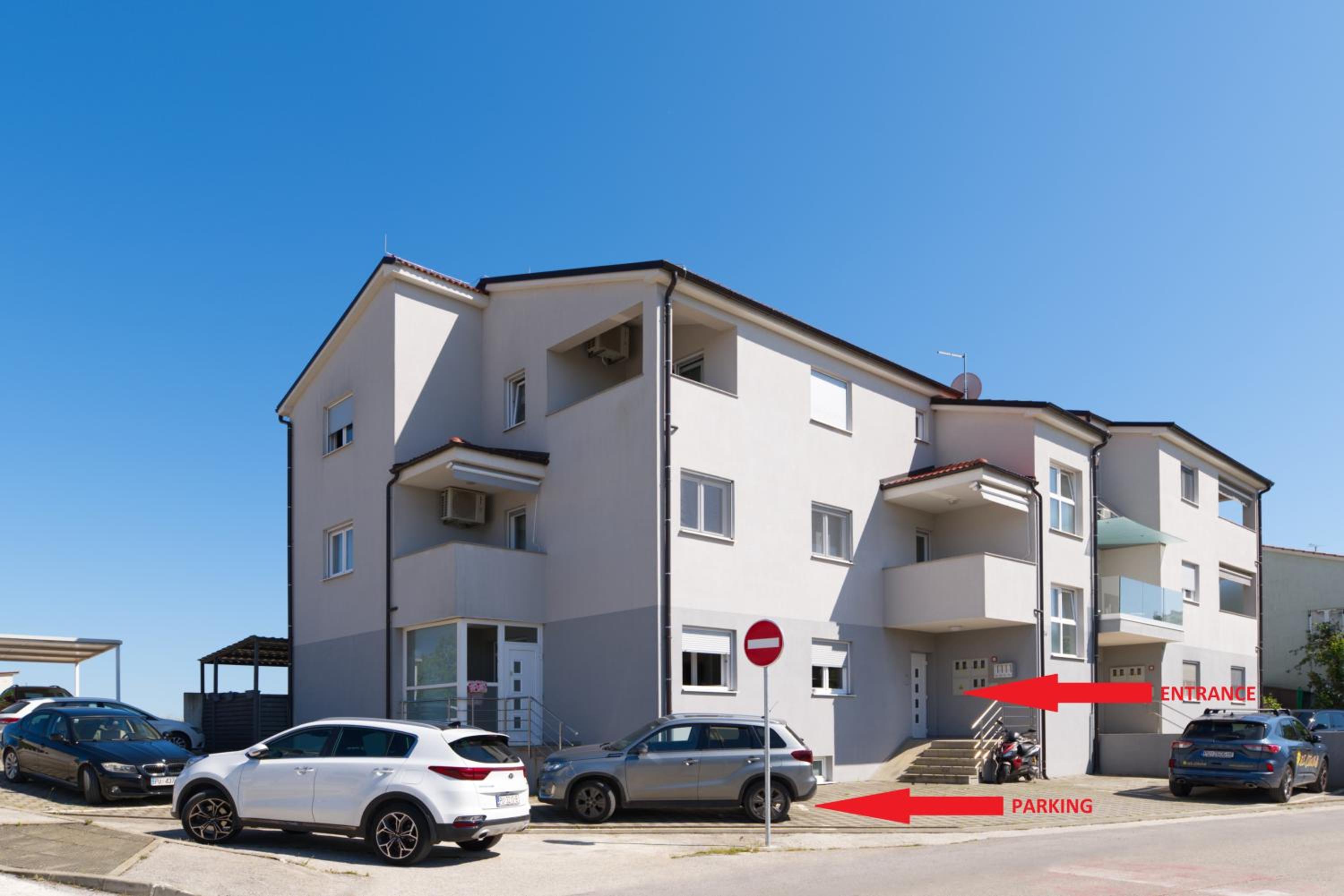 Apartment Aria