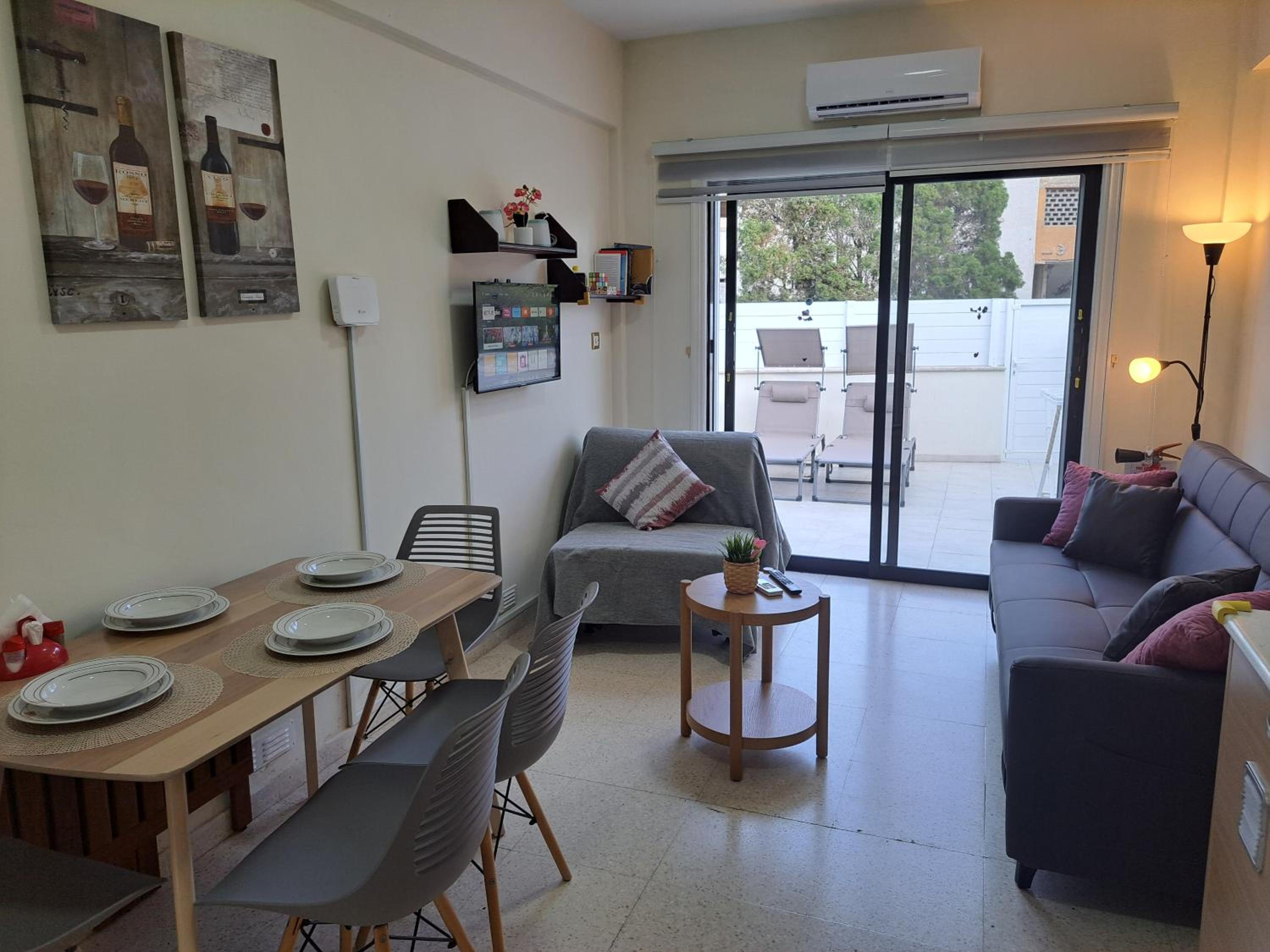 House Near The Beach (Militsa & Aggeliki)