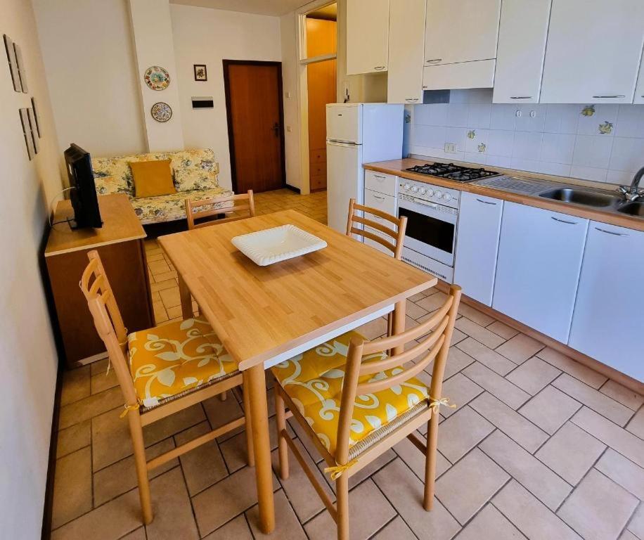 APPARTAMENTO -D-VISTA MARE con 2 CAMERE Residence Azzurro photo 5