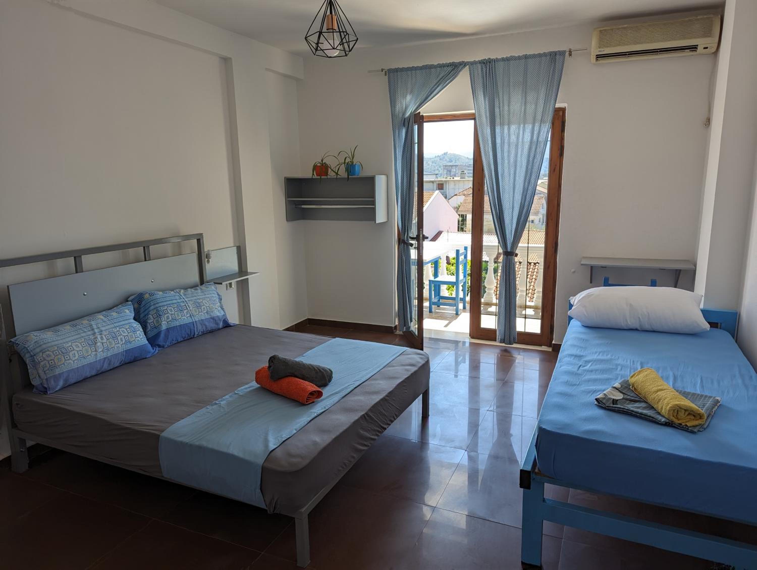 Tias Hostel