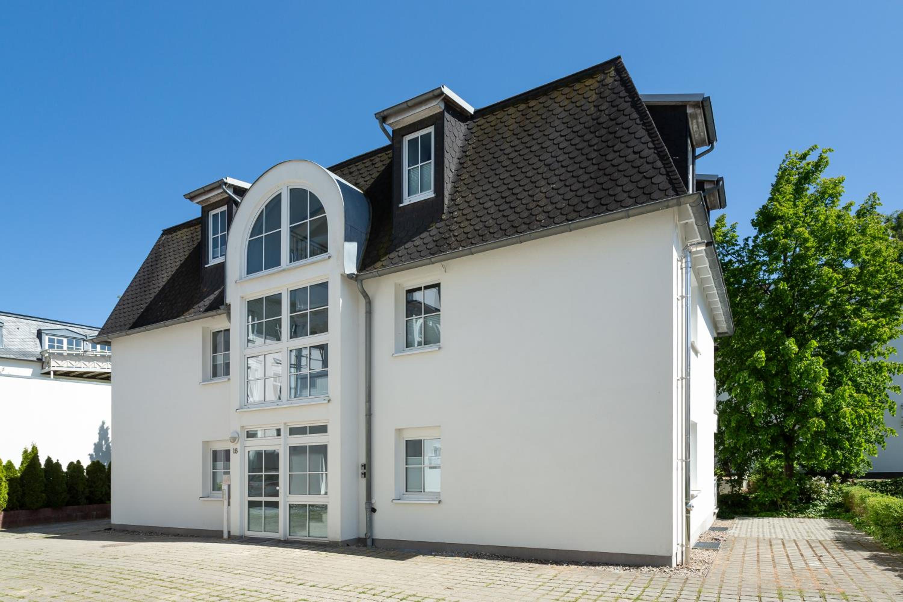 Villa Vesta in Top Lage mit Strandkorb am Strand