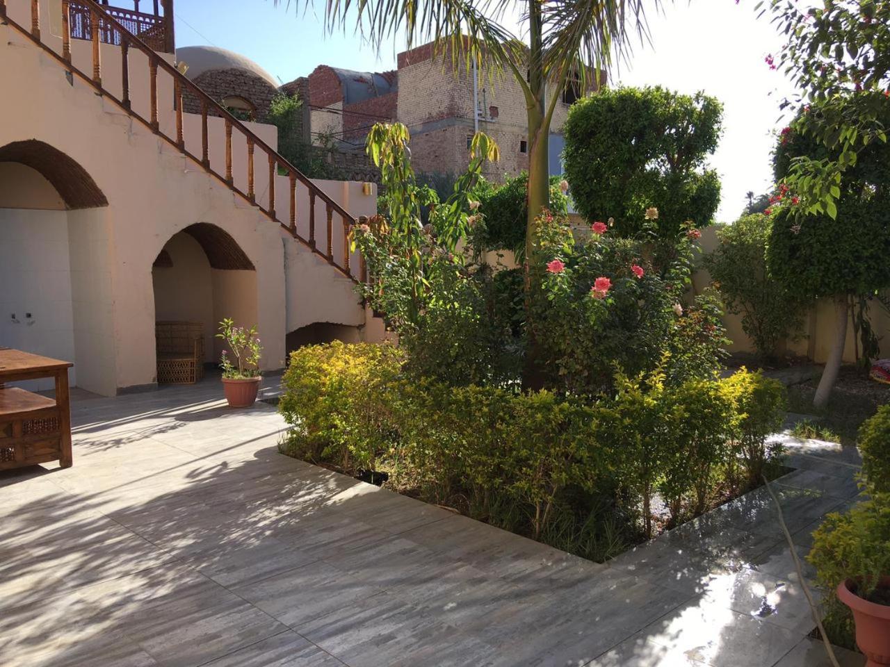 Garden view guest house