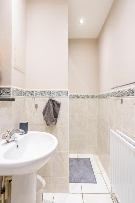 Stylish Room & Private Bathroom in Central London
