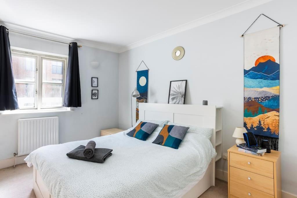 Stylish Room & Private Bathroom in Central London