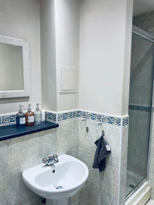 Stylish Room & Private Bathroom in Central London