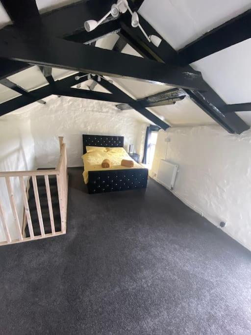 Bumblebee Cottage