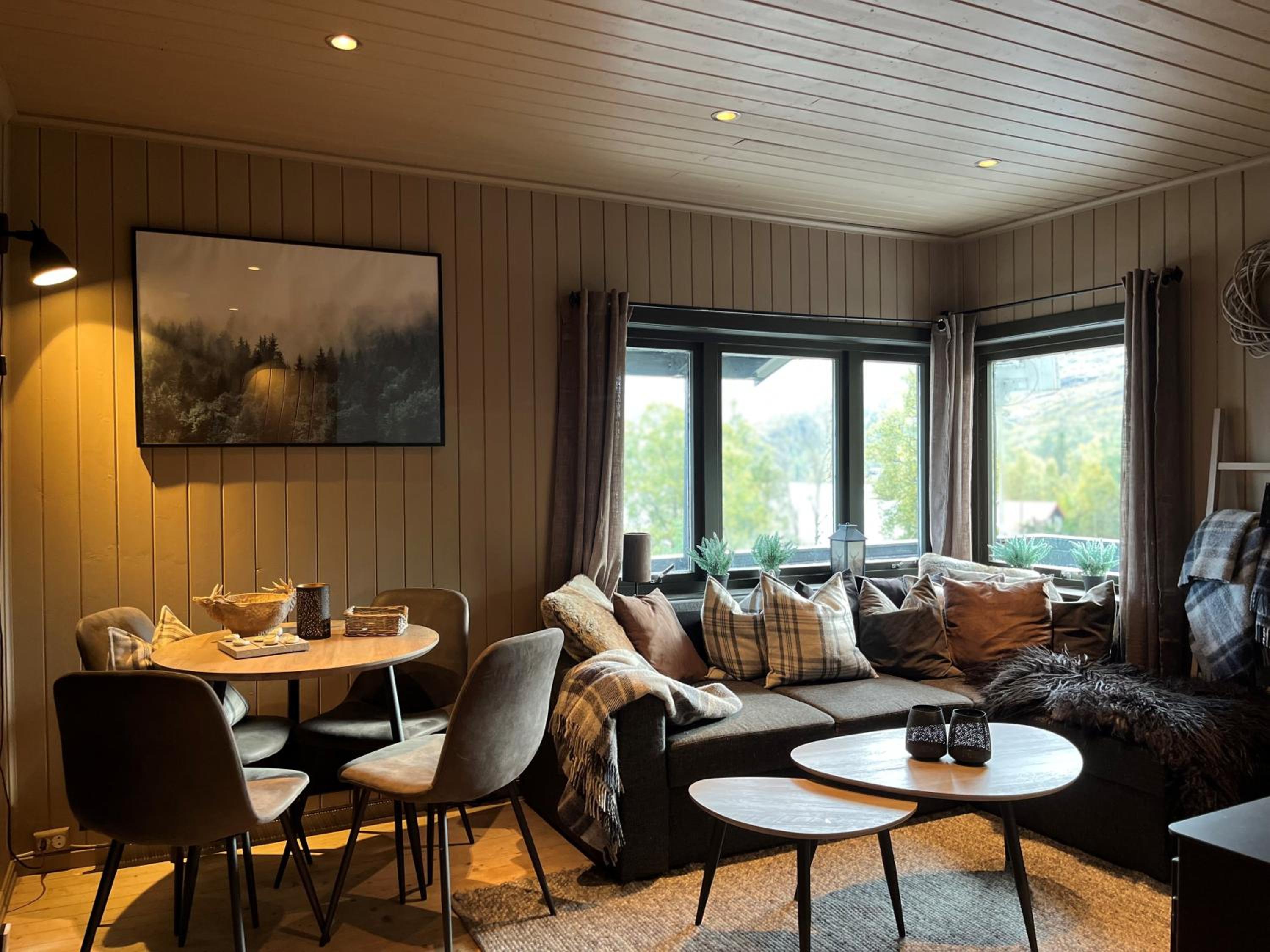 Cozy cabin with a view view 4