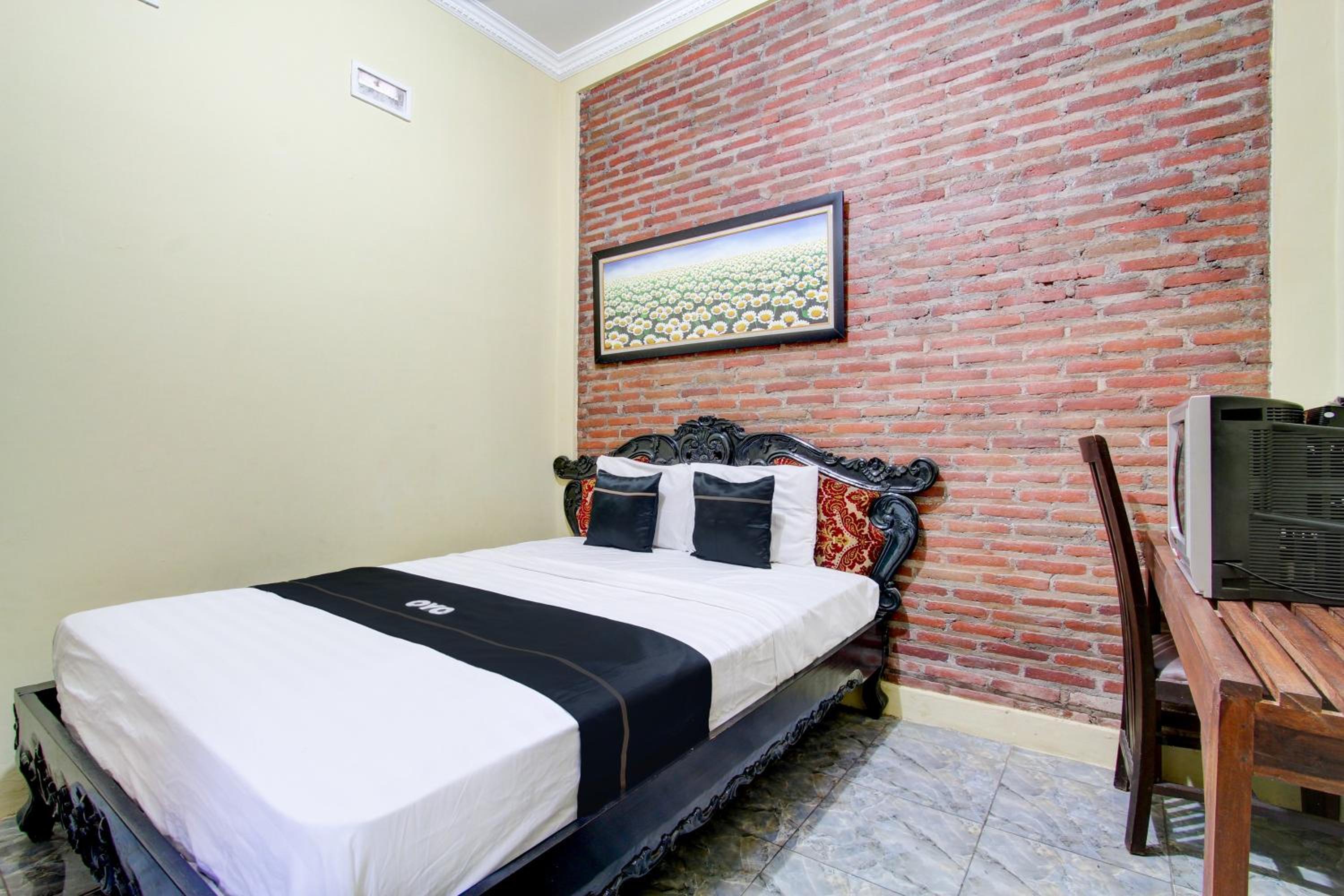 Capital O 93716 Family Guesthouse Syariah