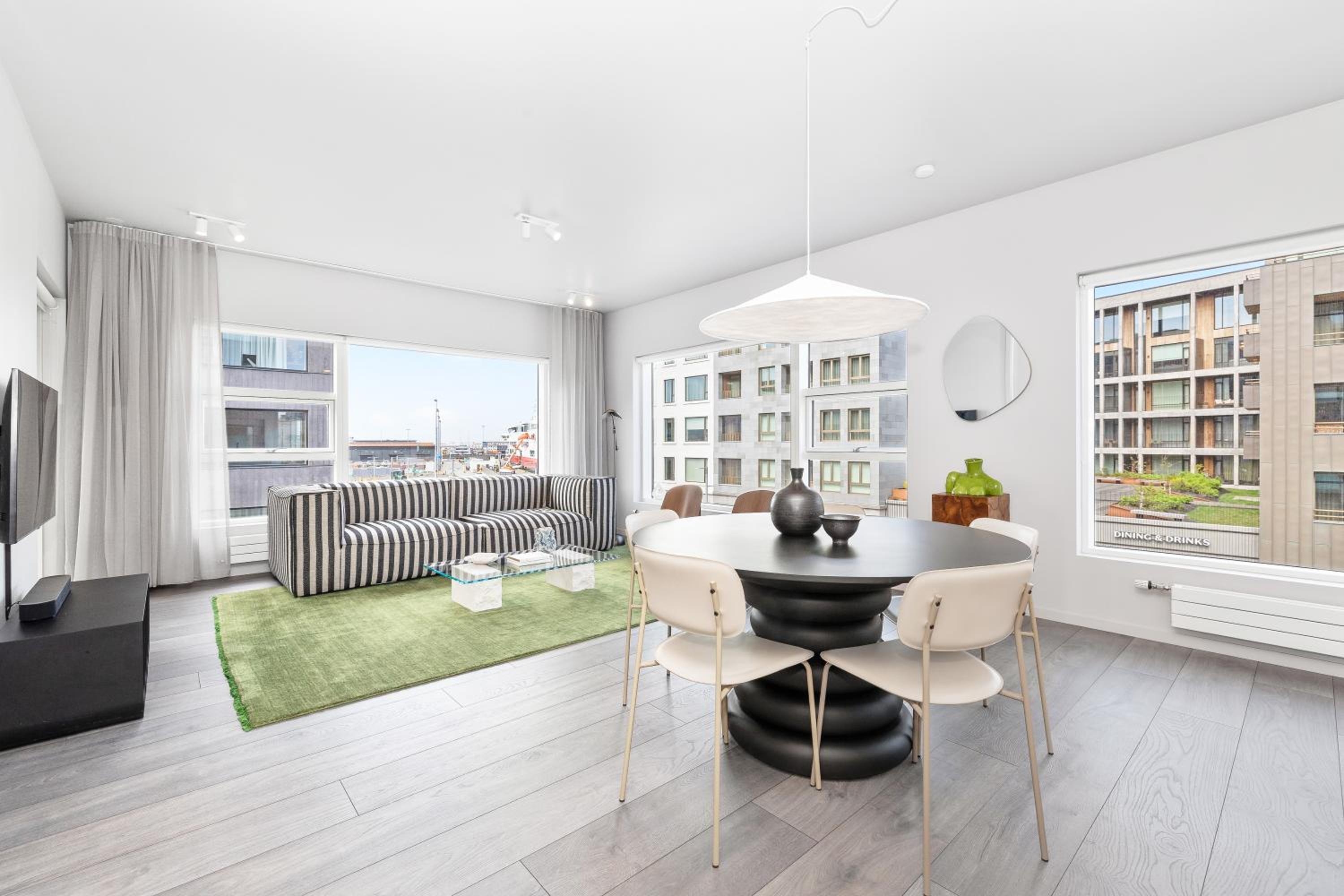 Harbour View 2BR & 2BA City Center with Free Parking view 2