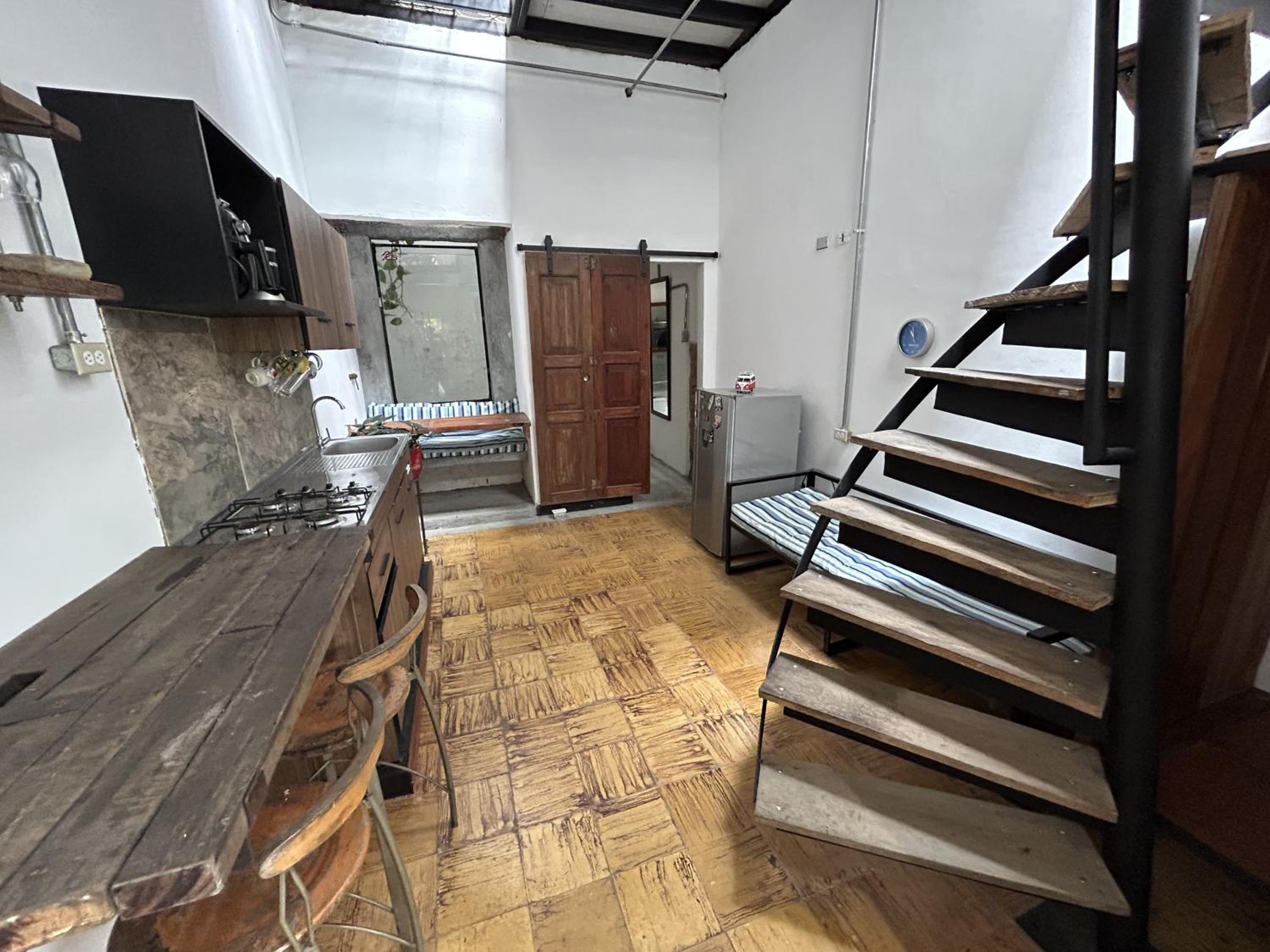 RollinKeepers Hostel