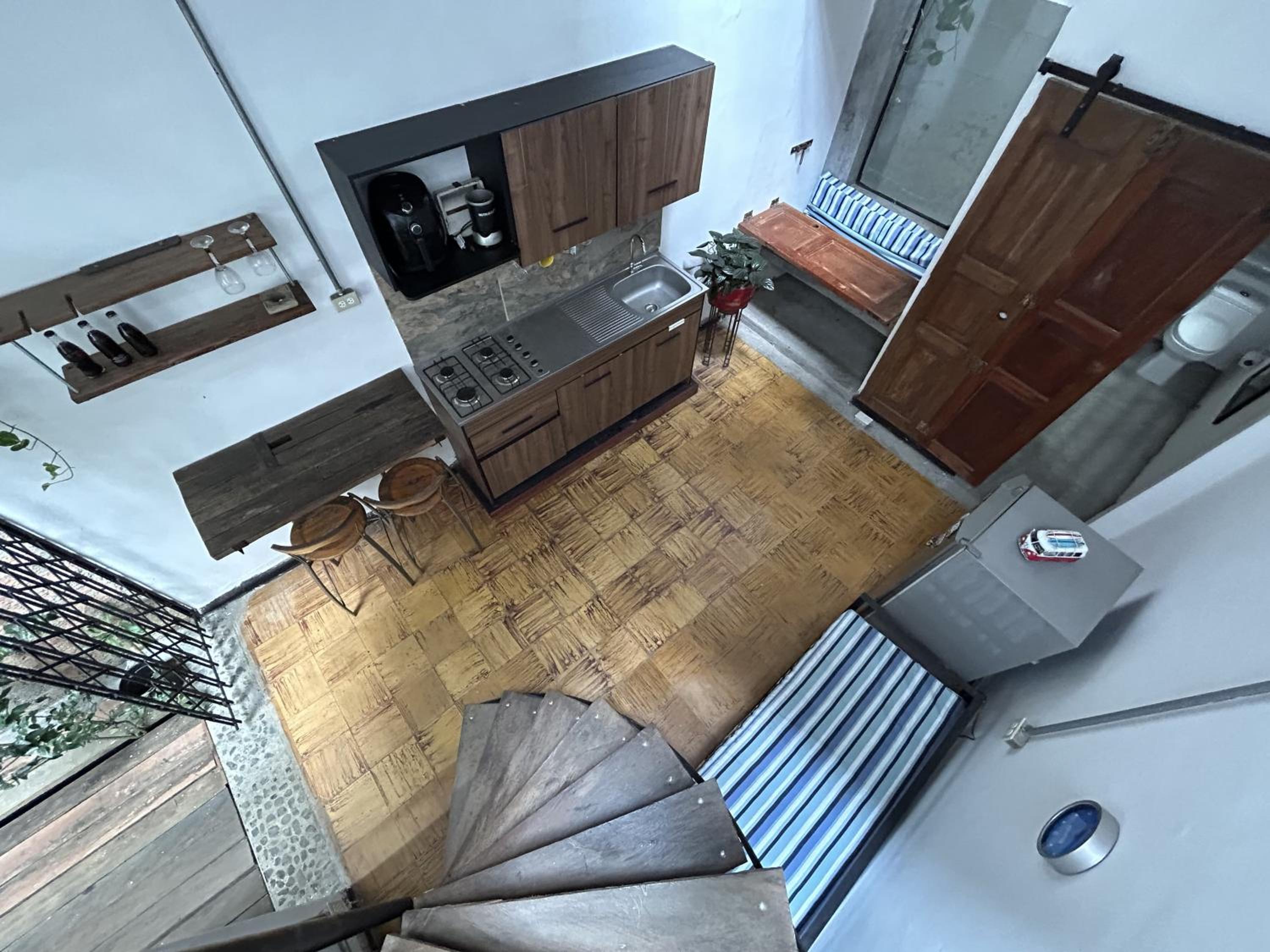 RollinKeepers Hostel