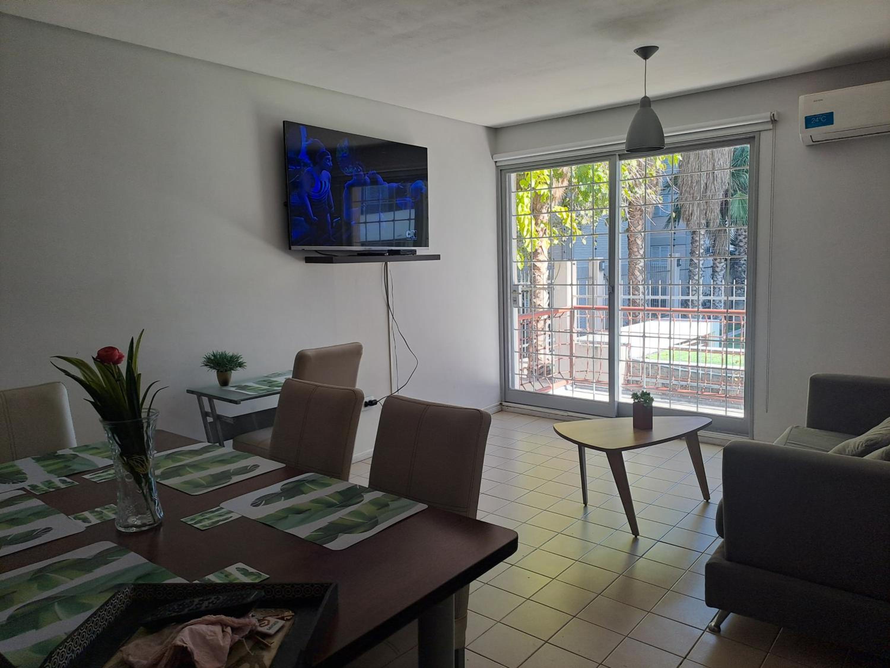 Departamento en la Ciudad de Mendoza Frente al Parque Central con Terraza y Vistas