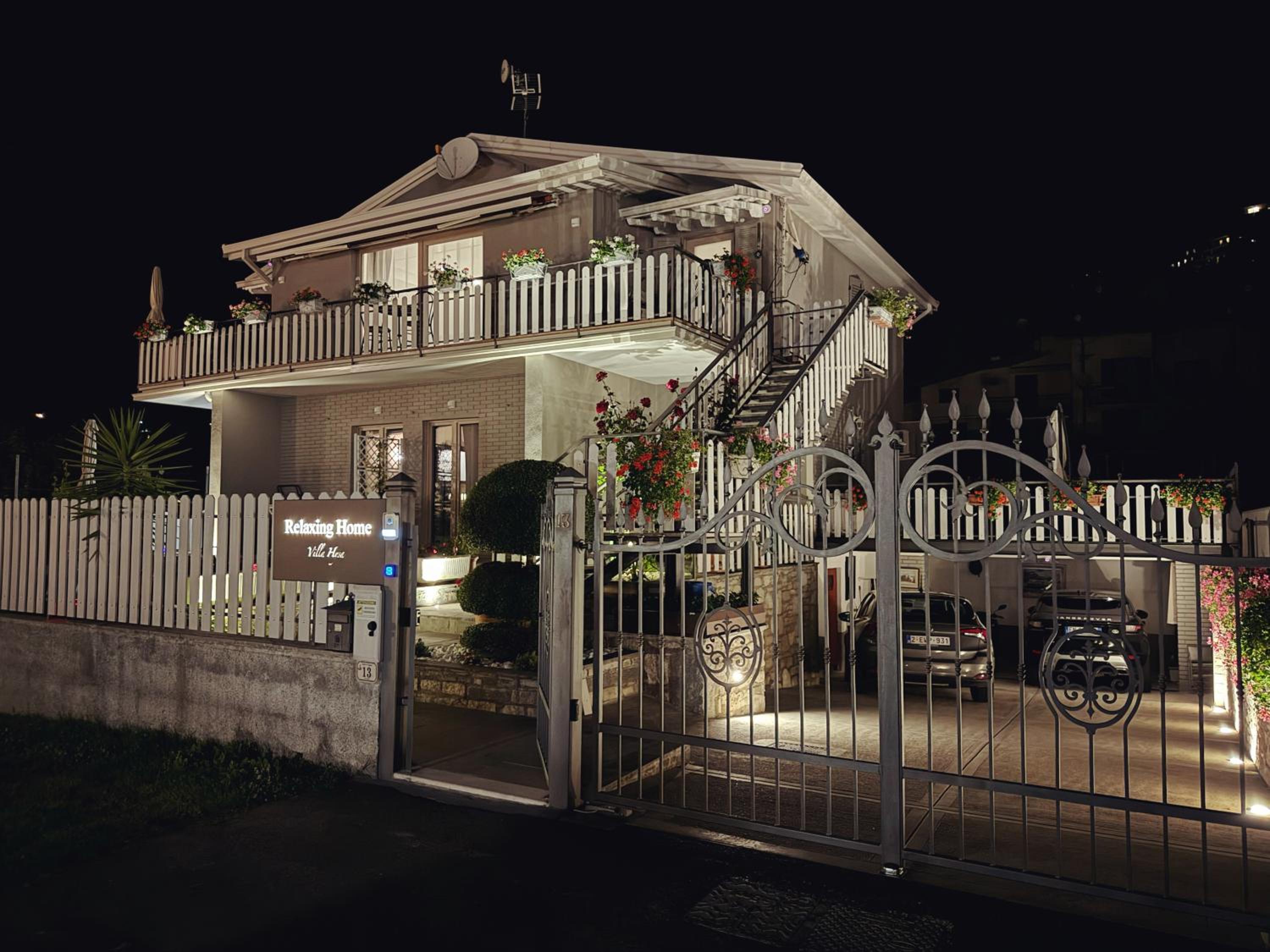Photo 44