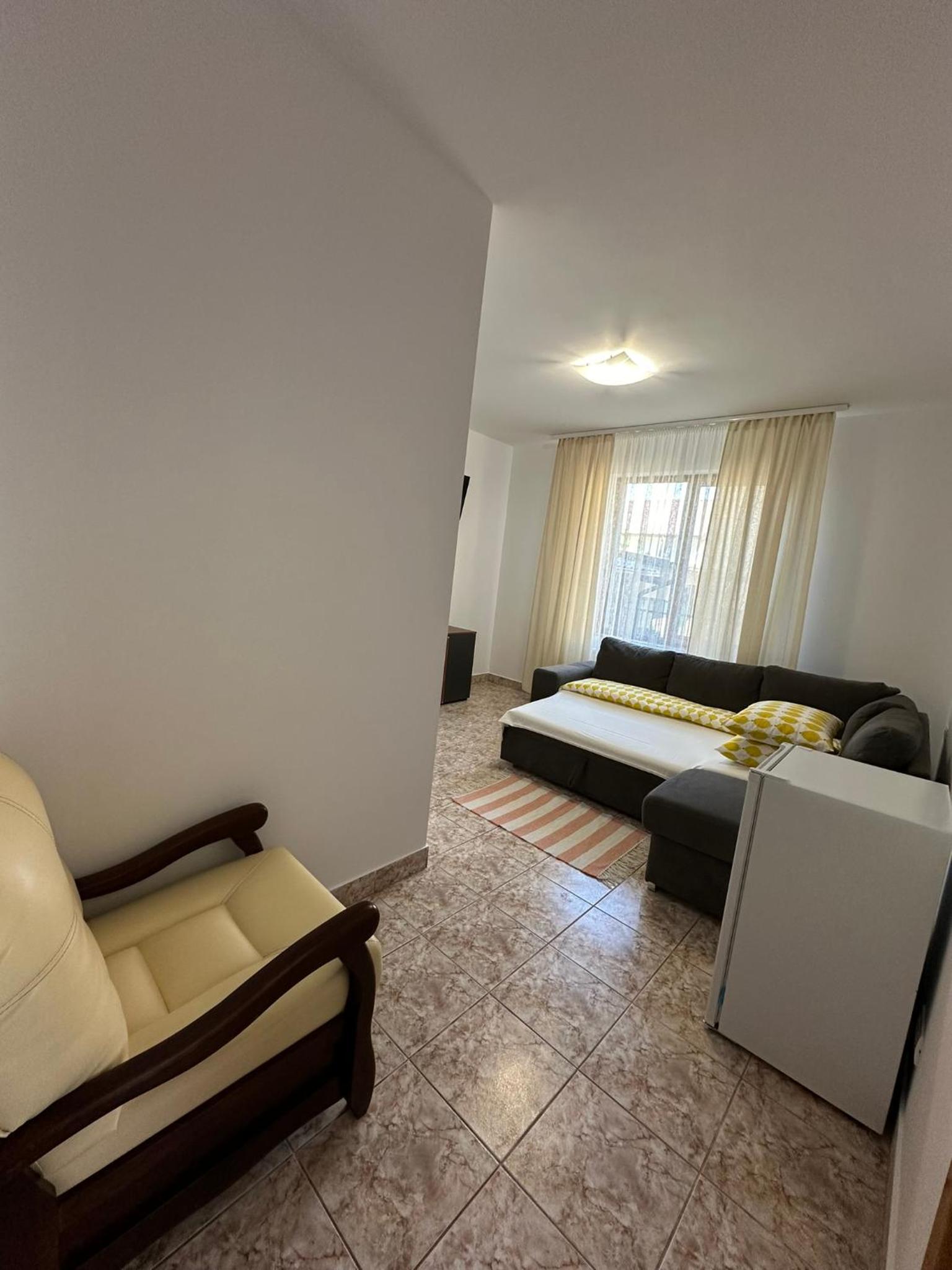 Serenity Apartments and Studios
