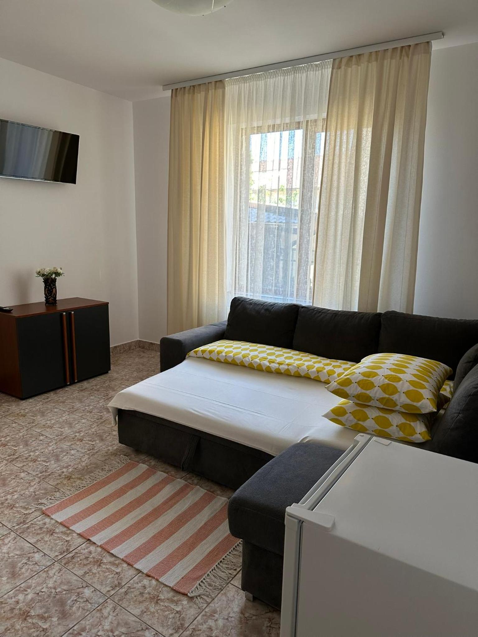 Serenity Apartments and Studios