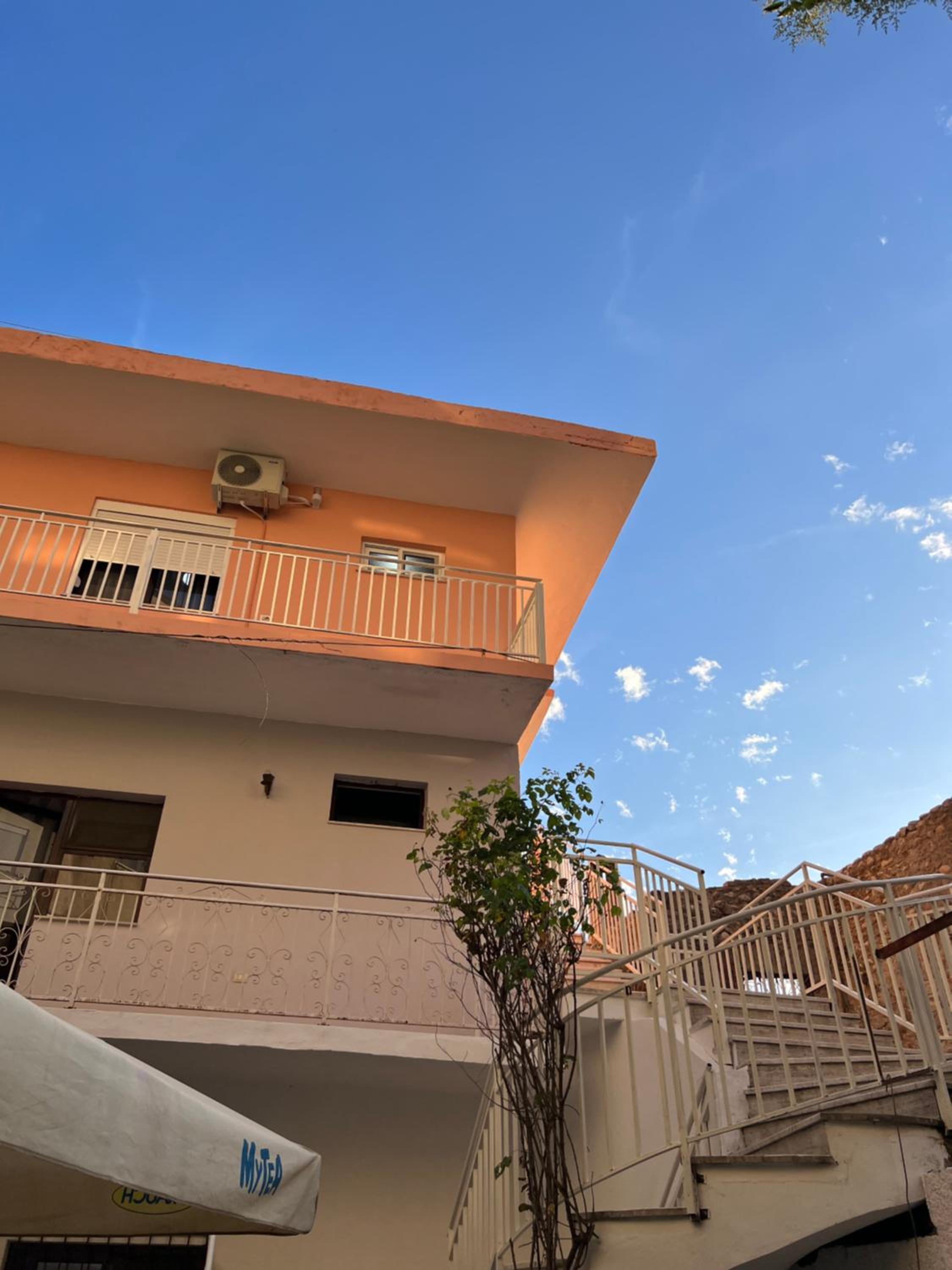 Zhuraj Apartments