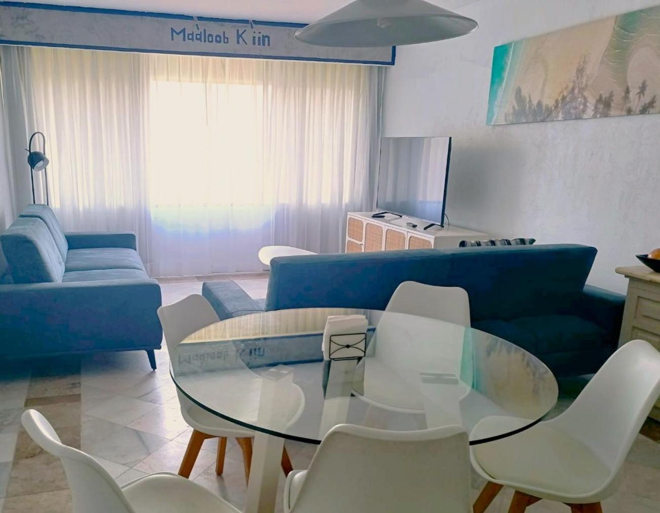 Zona Hotelera, acceso a la playa