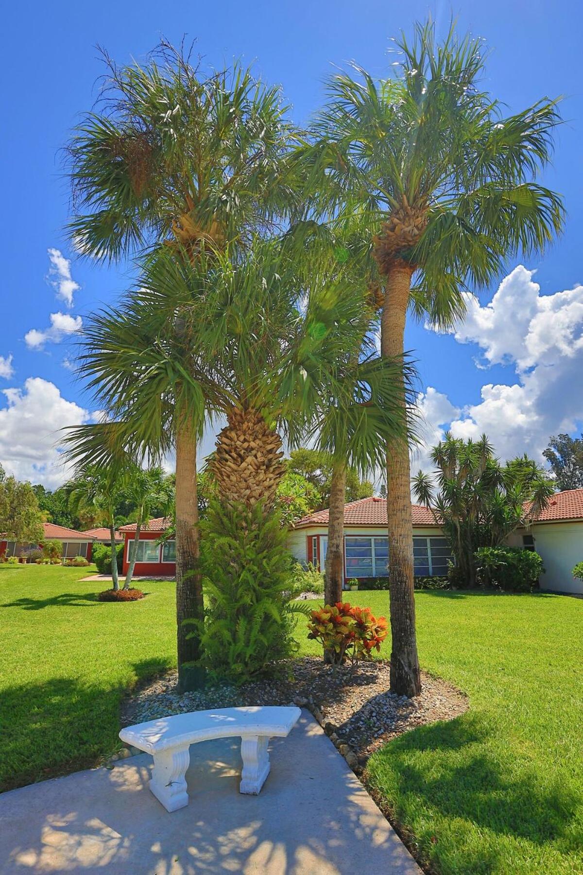 Siesta Key 2-Bedroom Condo with Pool view 3