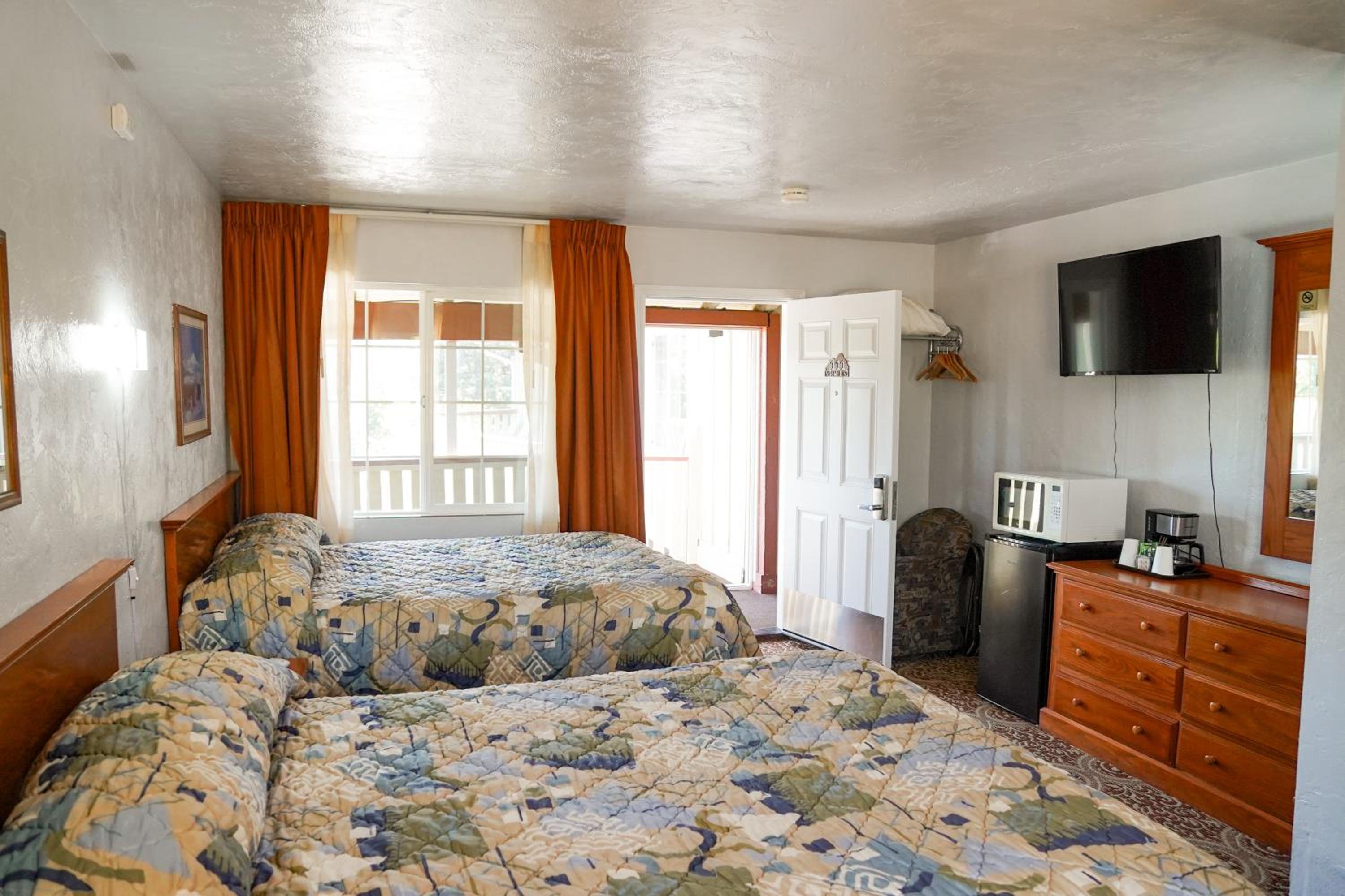 Swiss Holiday Lodge