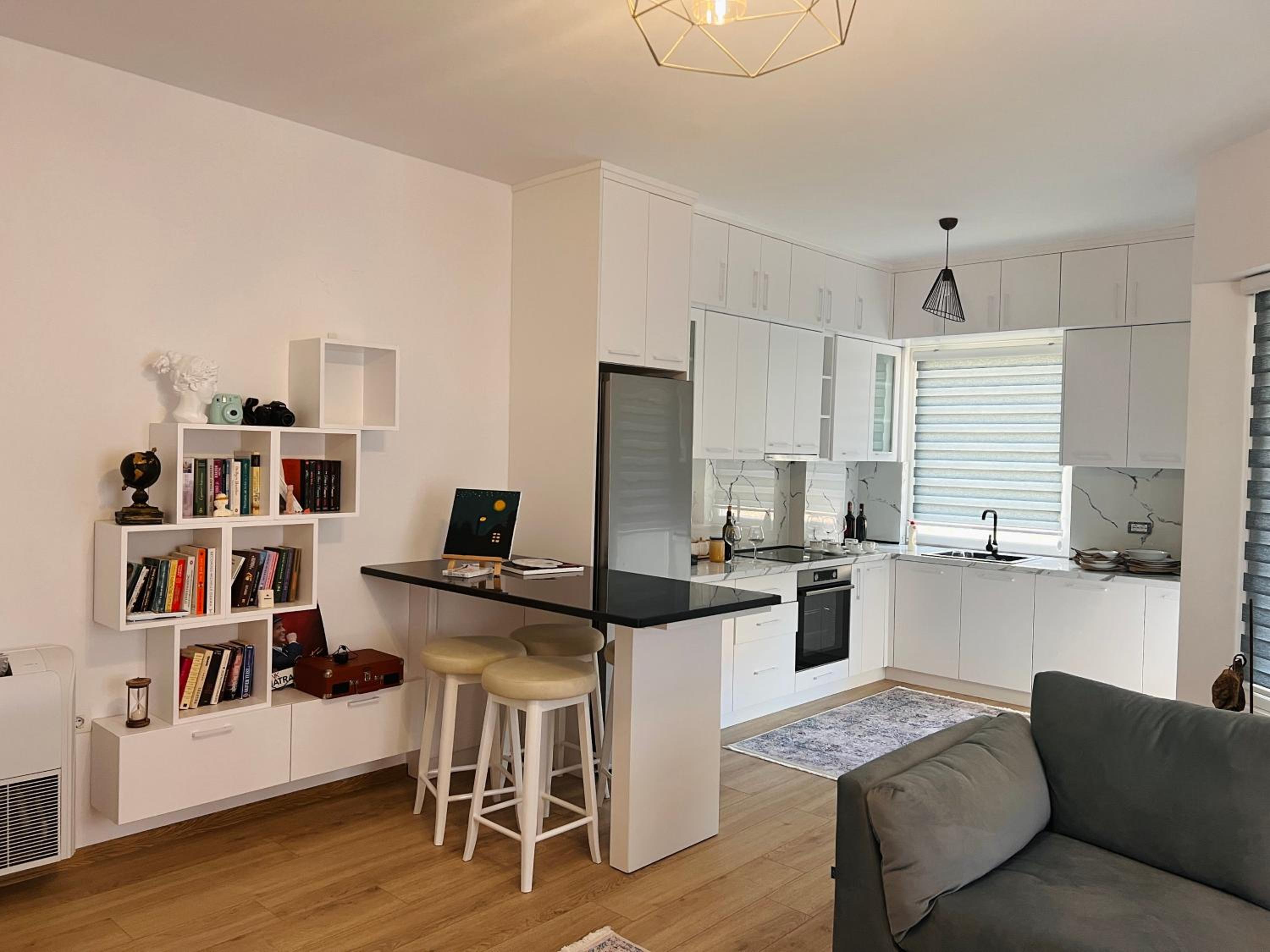 Cozy Apartment in Pogradec, near Ohrid Lake photo 2