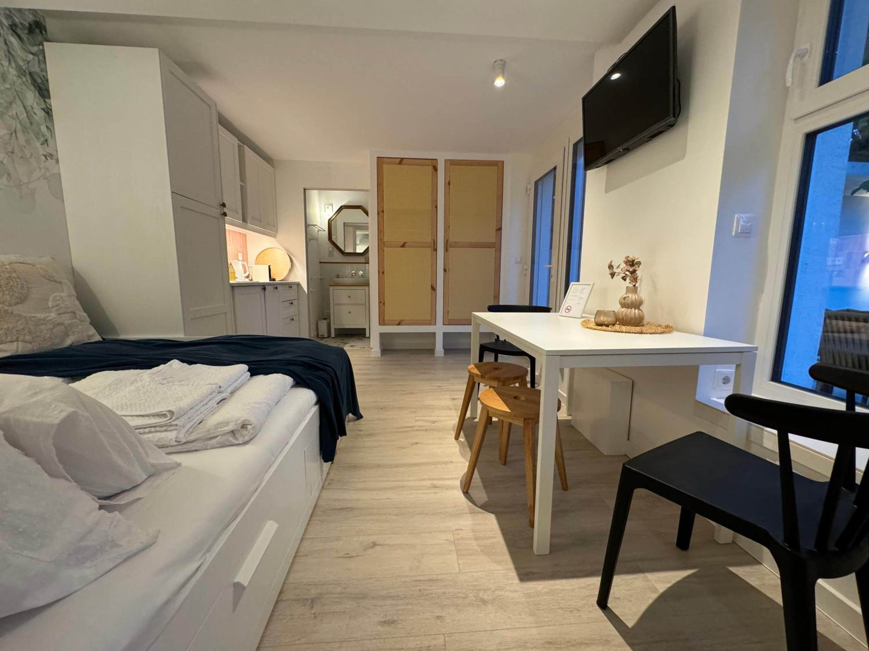 hotel room