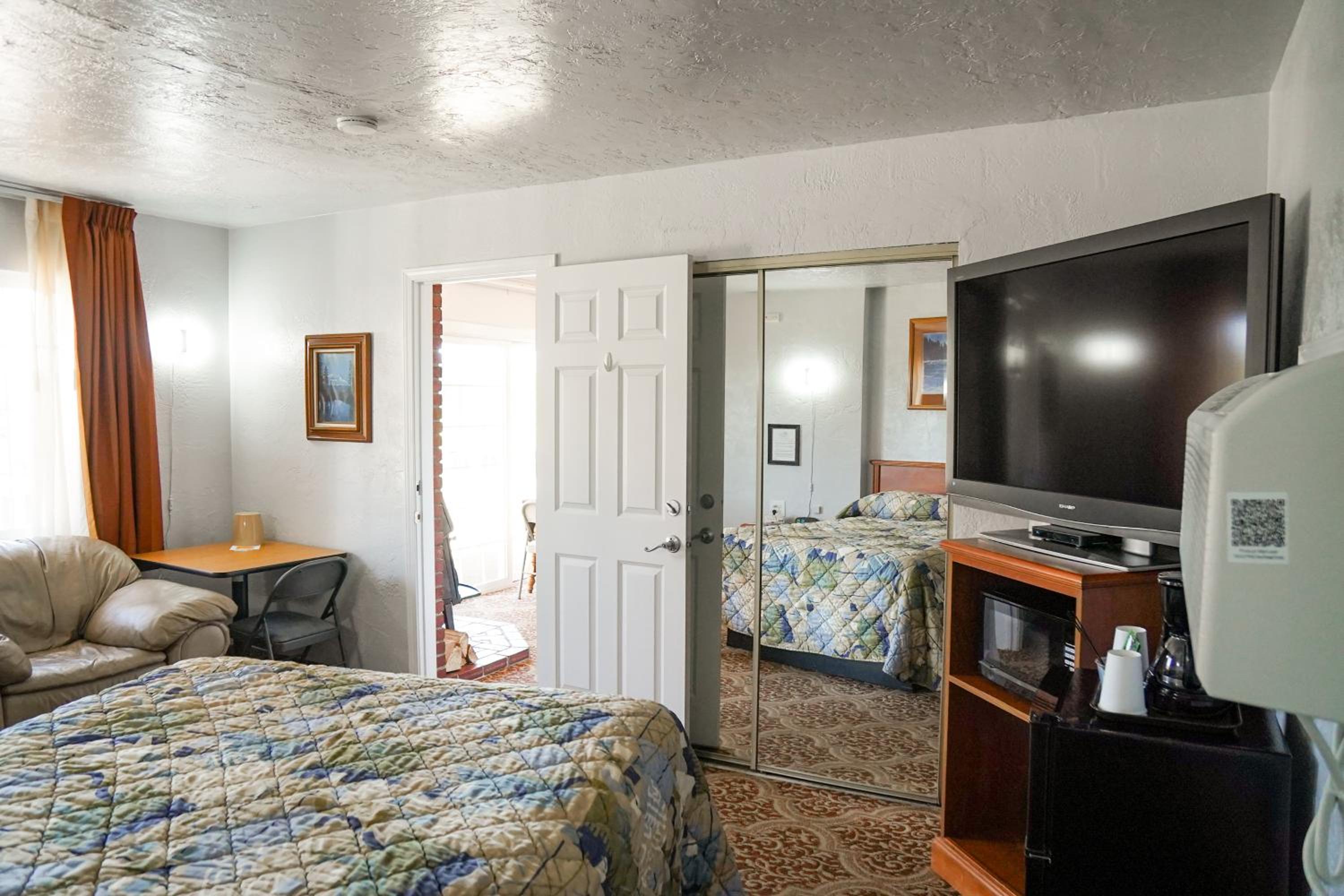 Swiss Holiday Lodge