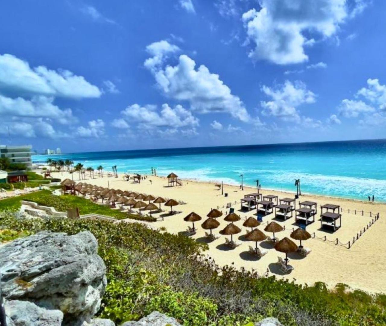 Zona Hotelera, acceso a la playa